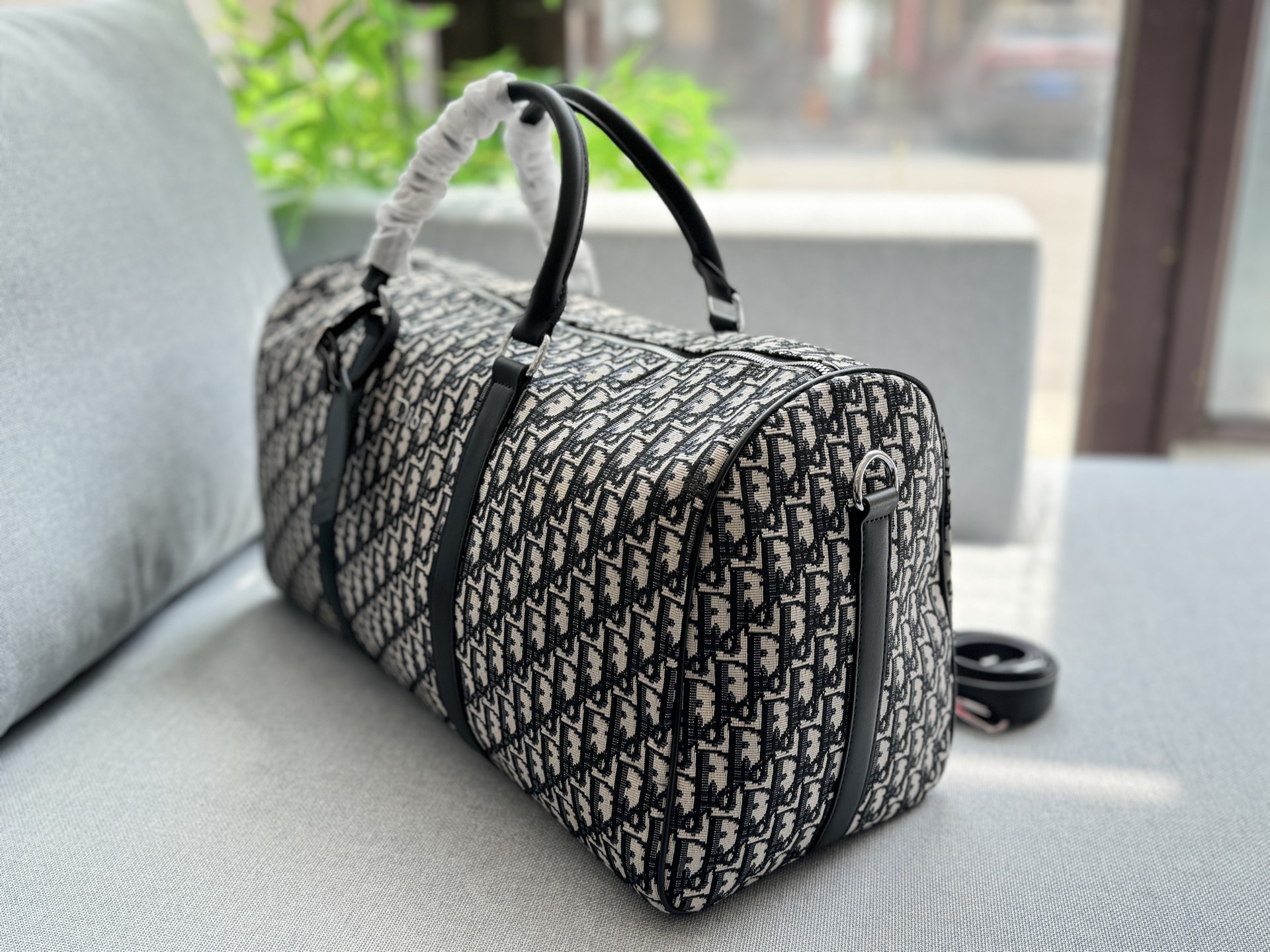 DIOR Lingot 50 handbag Oblique travel bag