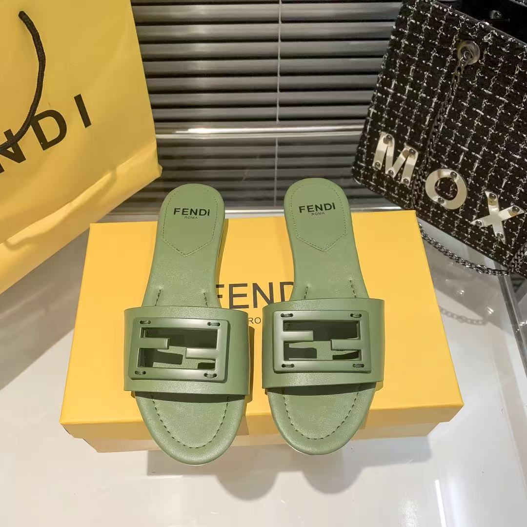 Fendi slippers