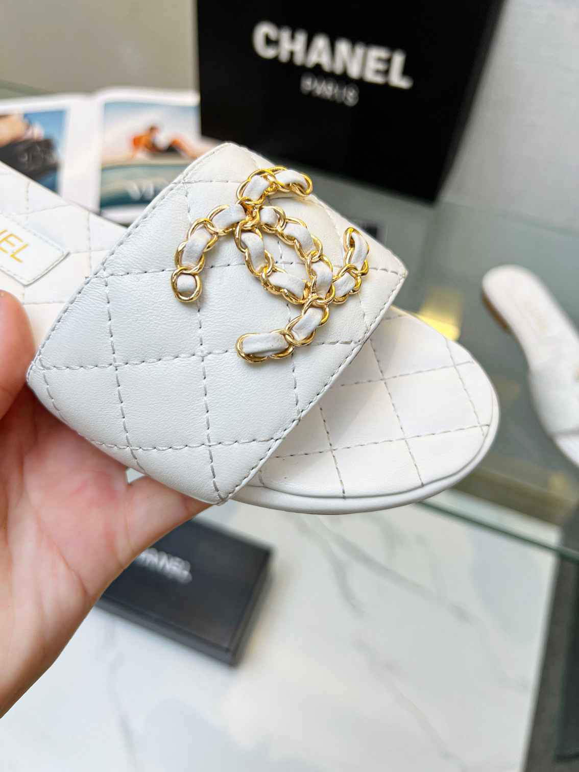 Chanel 24ss Little Flower Slippers