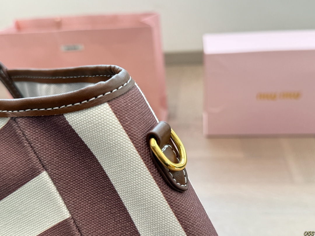 Miumiu vegetable basket tote bag