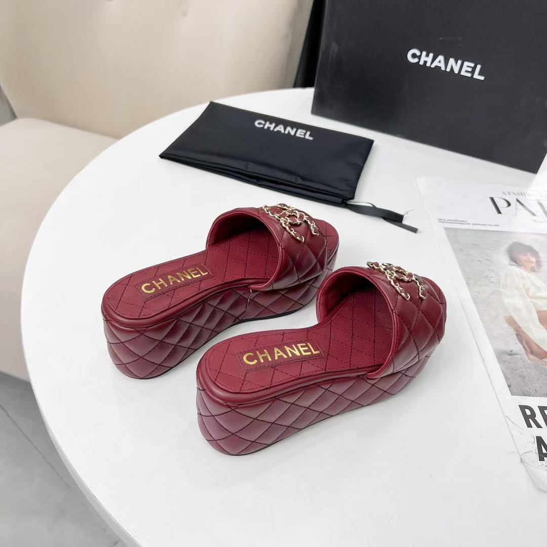 Chanel thick-soled sandals