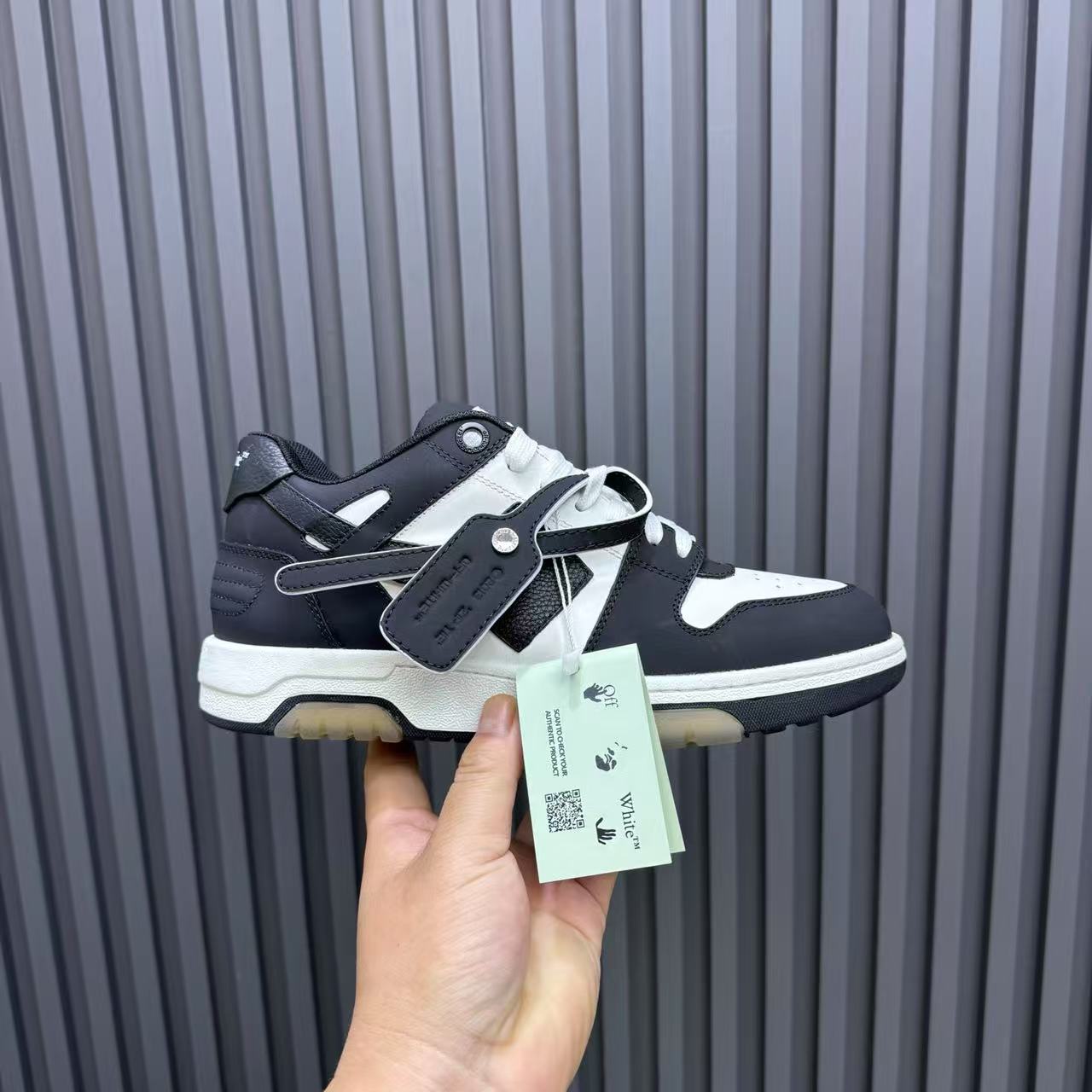 OFF WHITE sports shoes