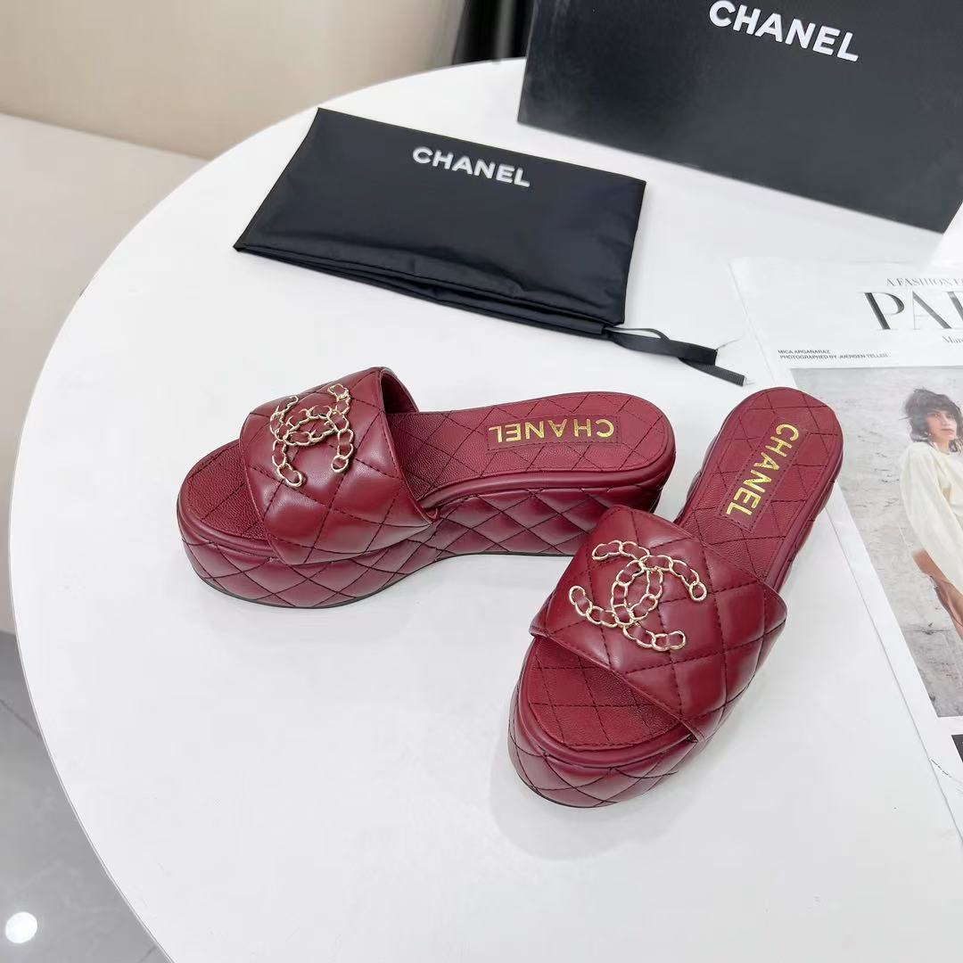 Chanel thick-soled sandals