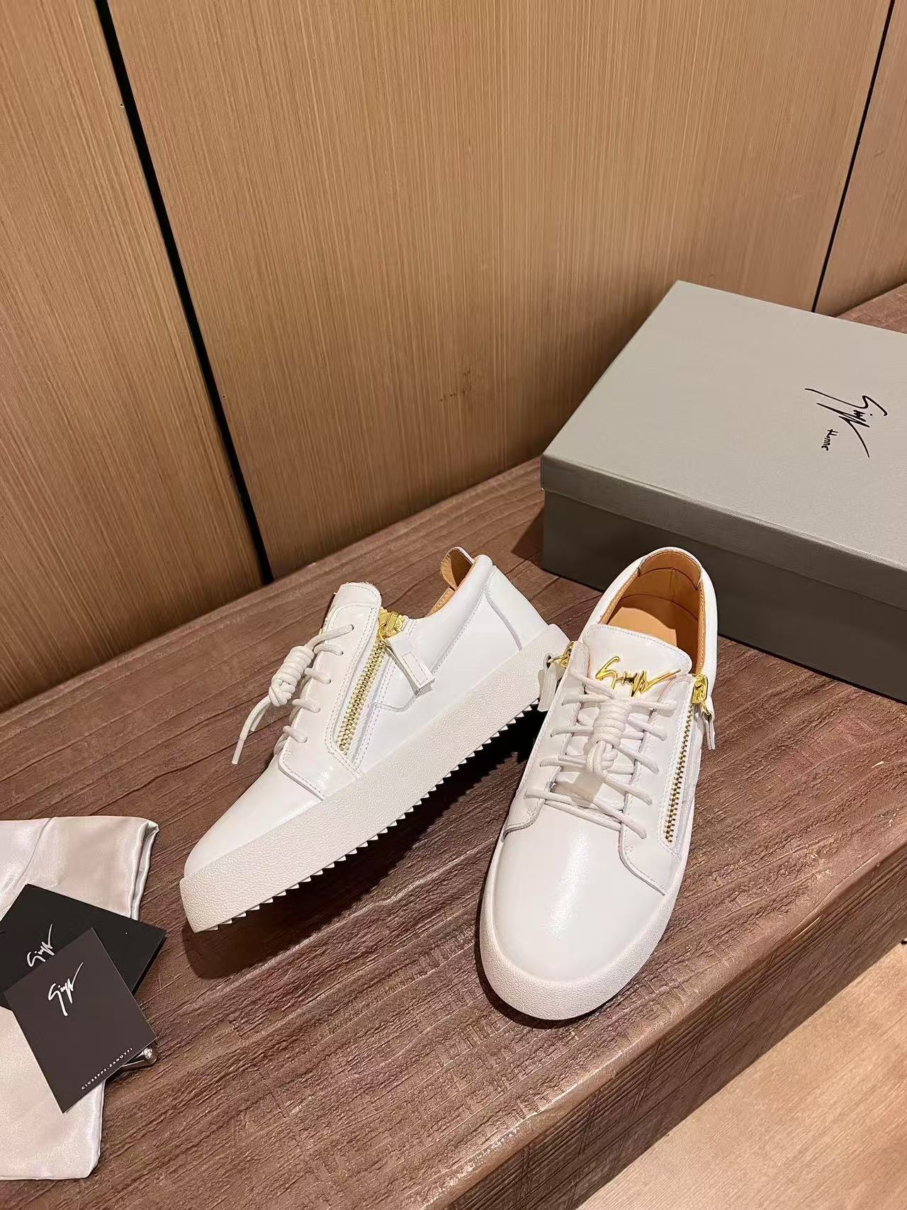 Giusee Zanotti sports shoes