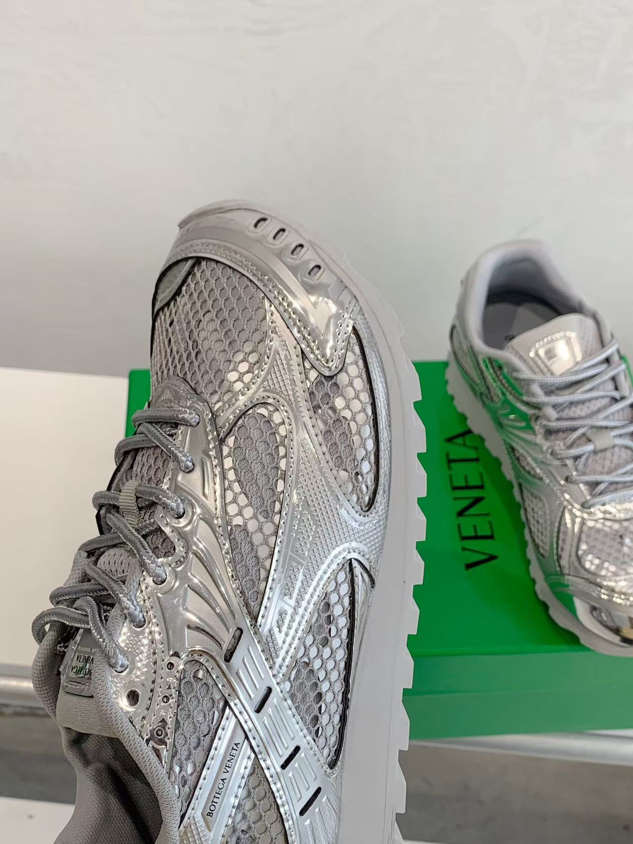 BV orbit couple runner sneakers