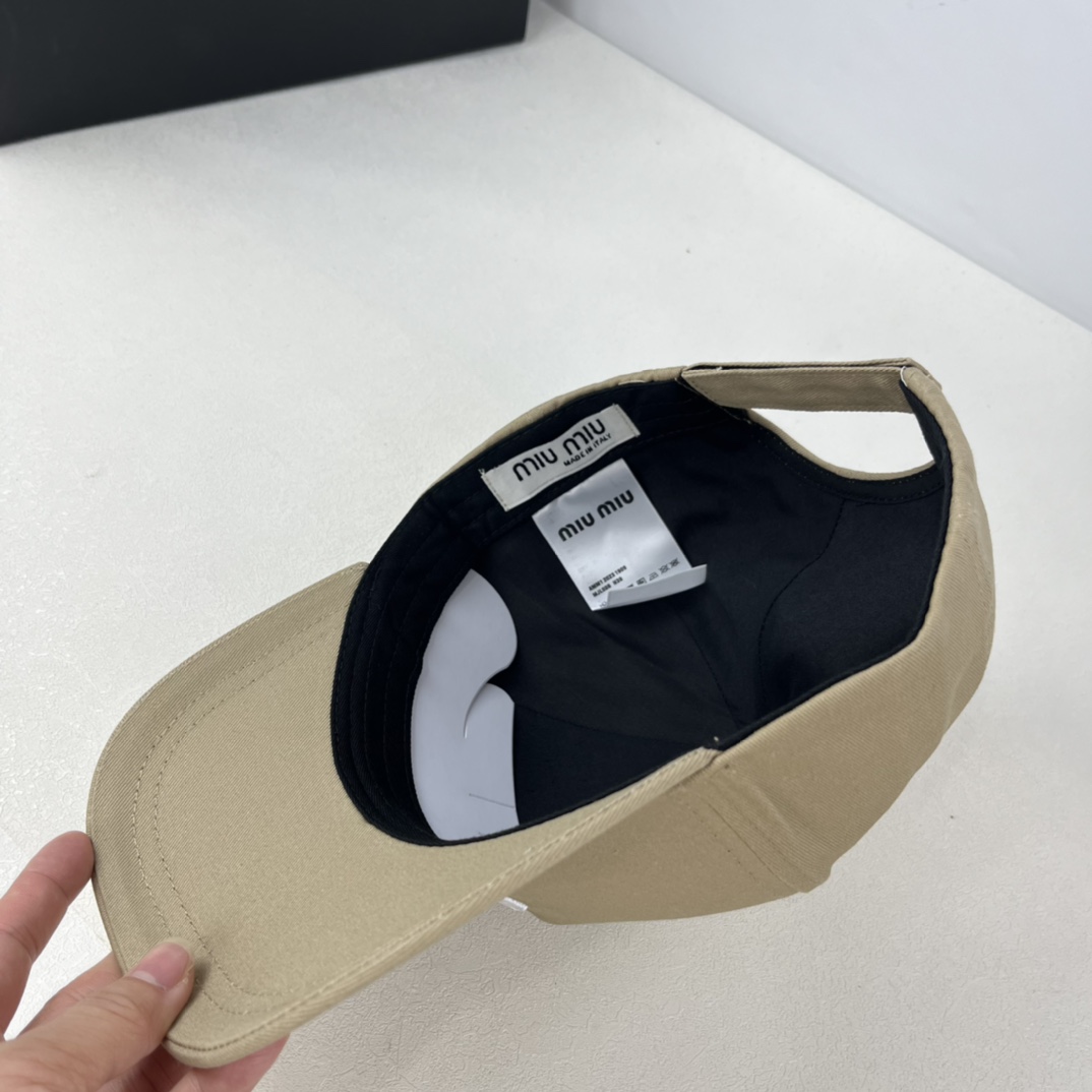 Miumiu classic baseball cap