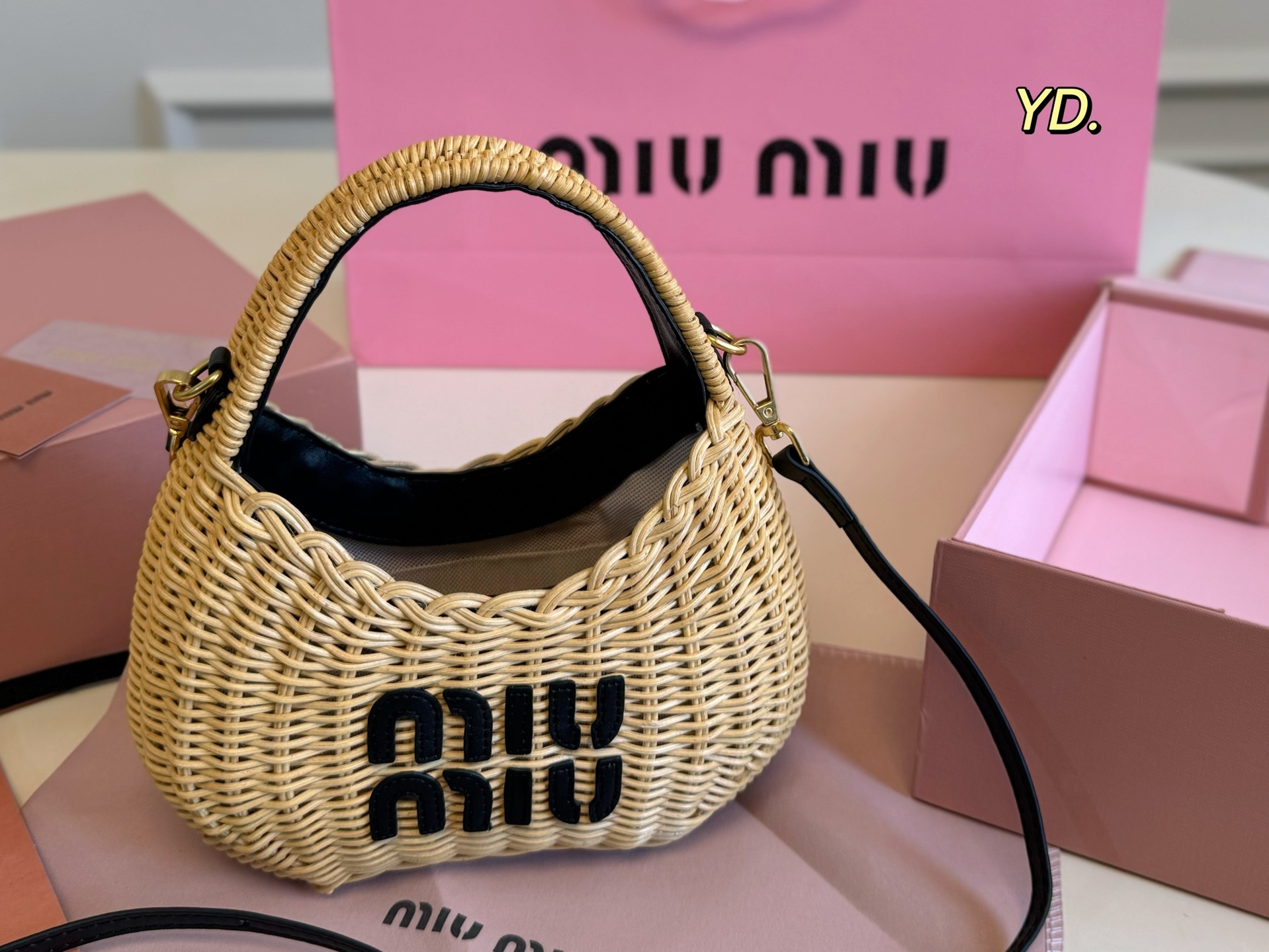 MiuMiu new straw basket bag