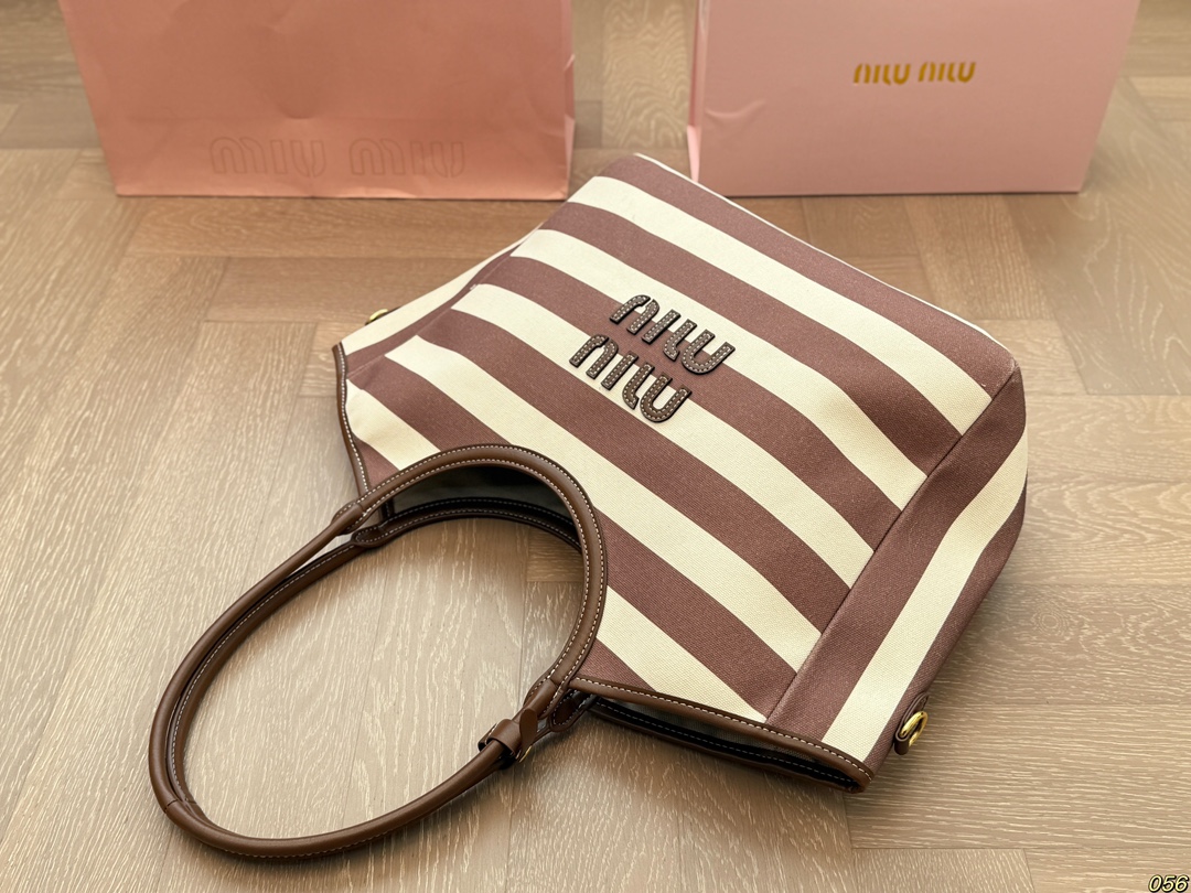 Miumiu vegetable basket tote bag
