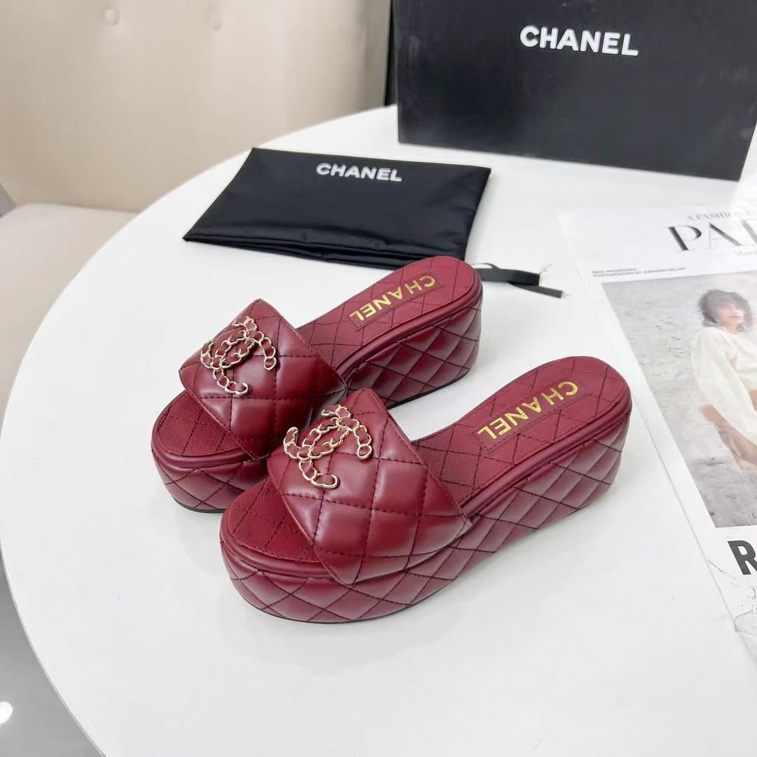 Chanel thick-soled sandals