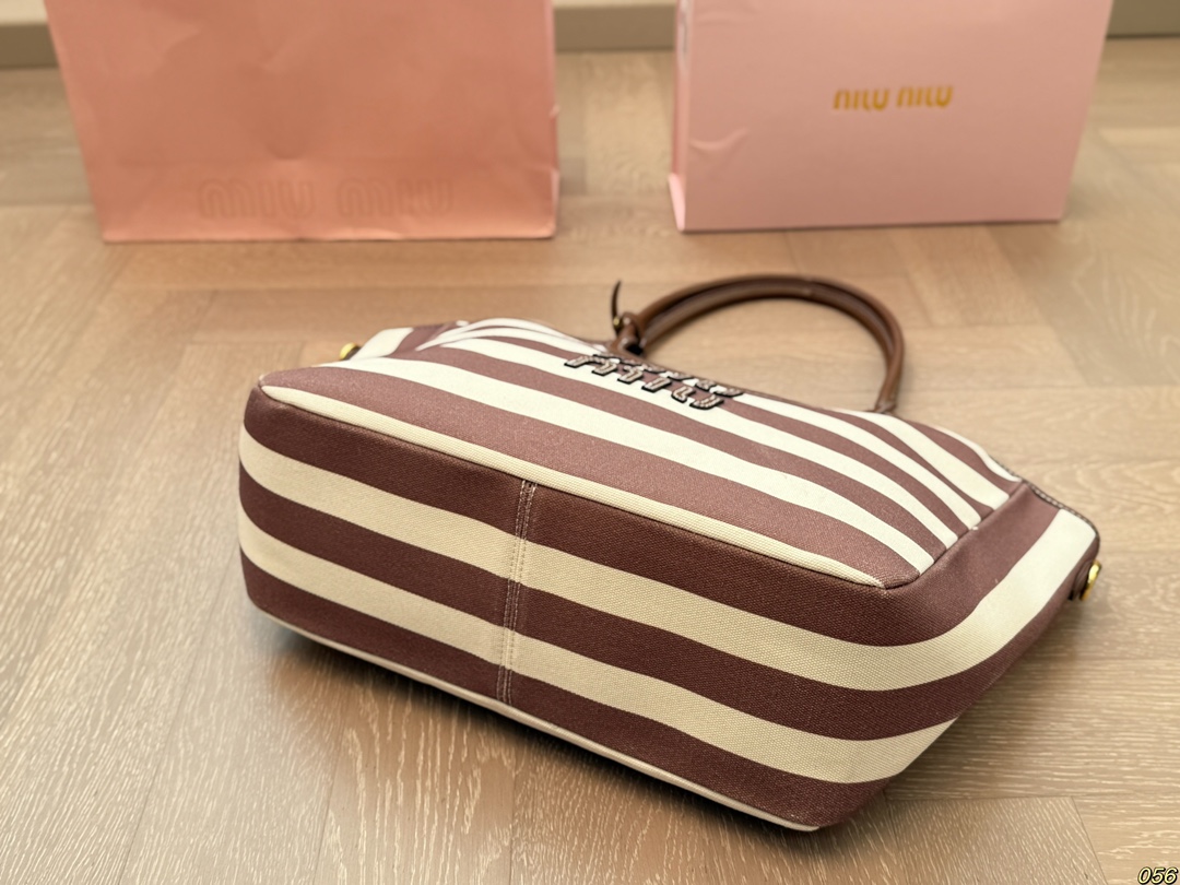 Miumiu vegetable basket tote bag