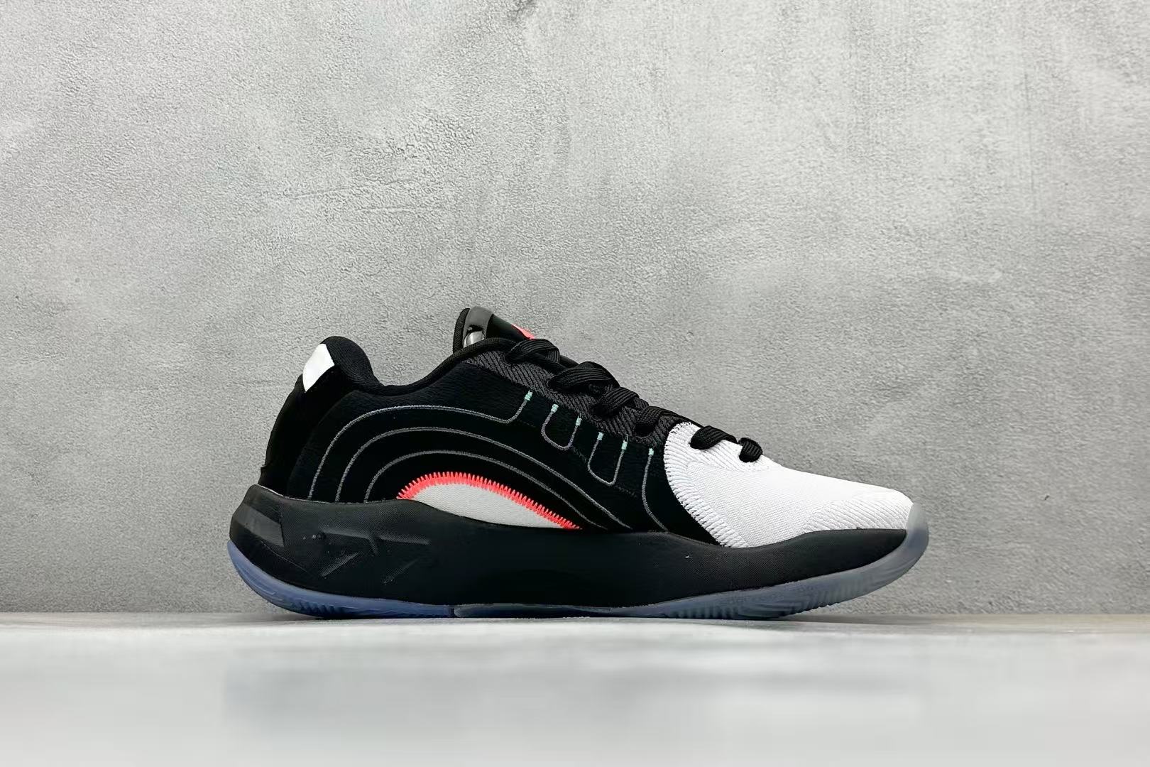 Jordan GJR Luka 4 sports shoes
