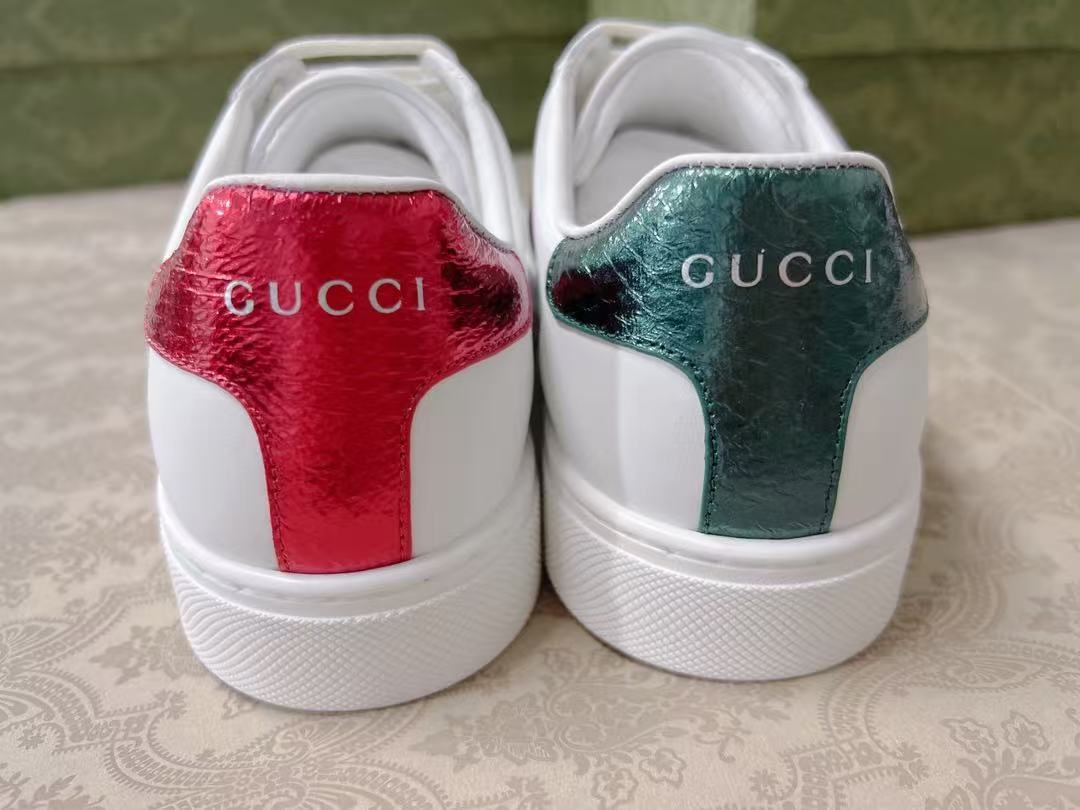 Gucci red and green snake-tail bee sneakers