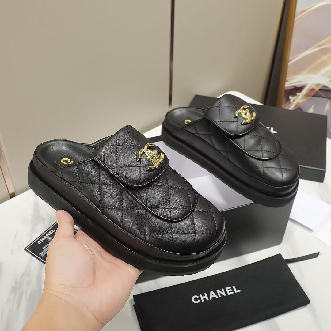 Chanel Boken slippers