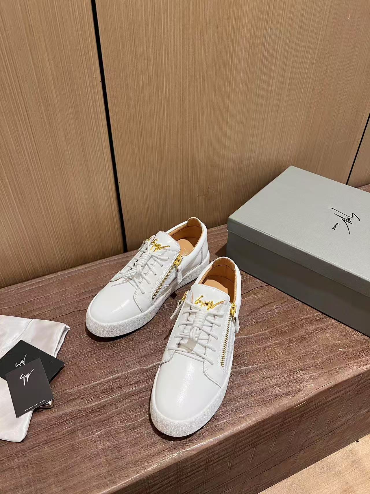 Giusee Zanotti sports shoes