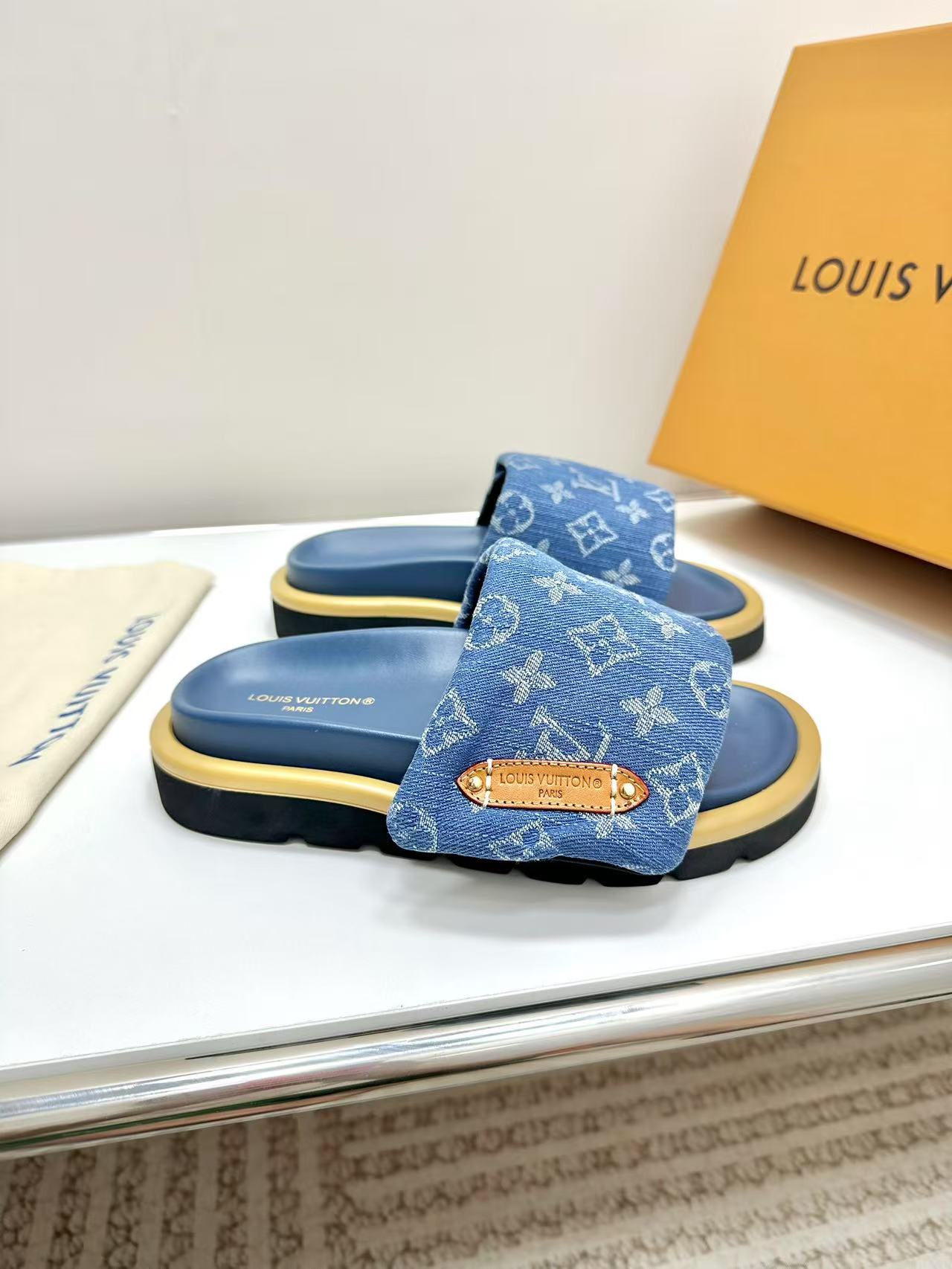 LV denim sponge slippers