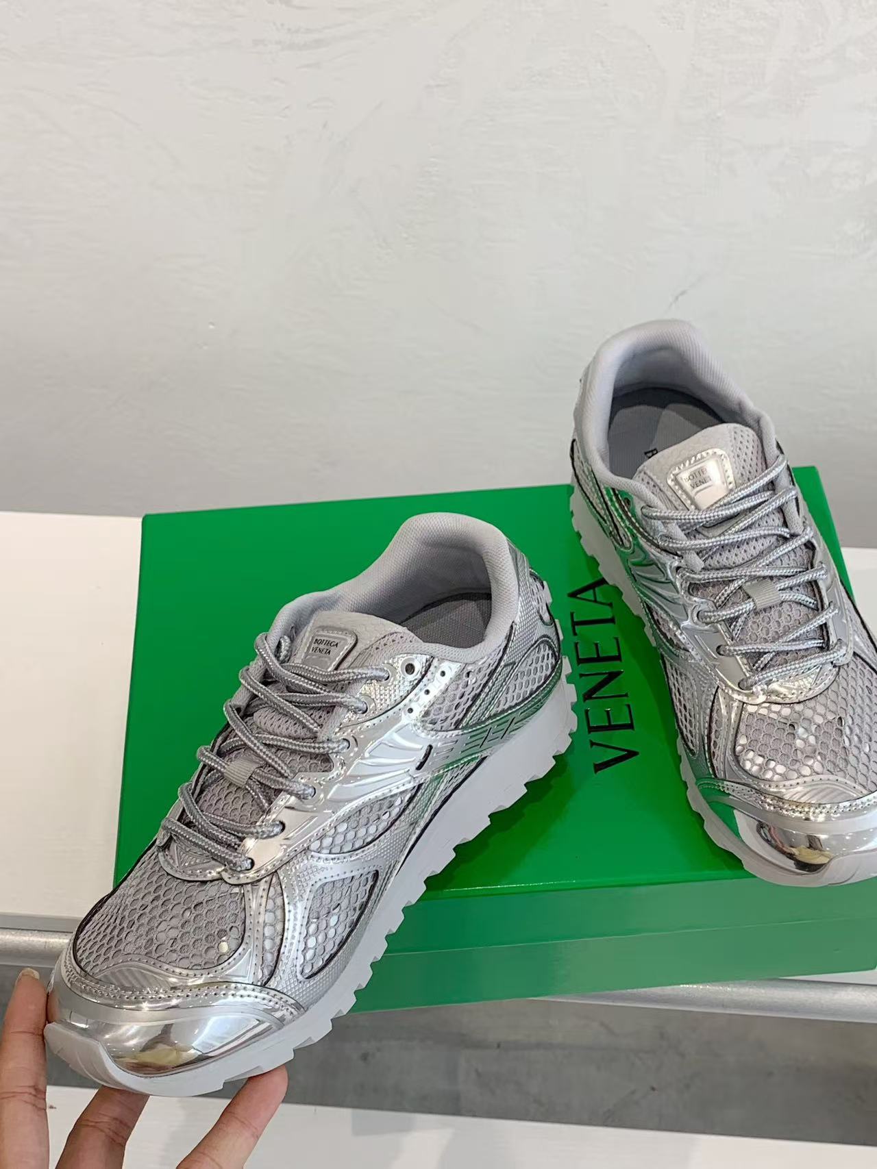 BV orbit couple runner sneakers