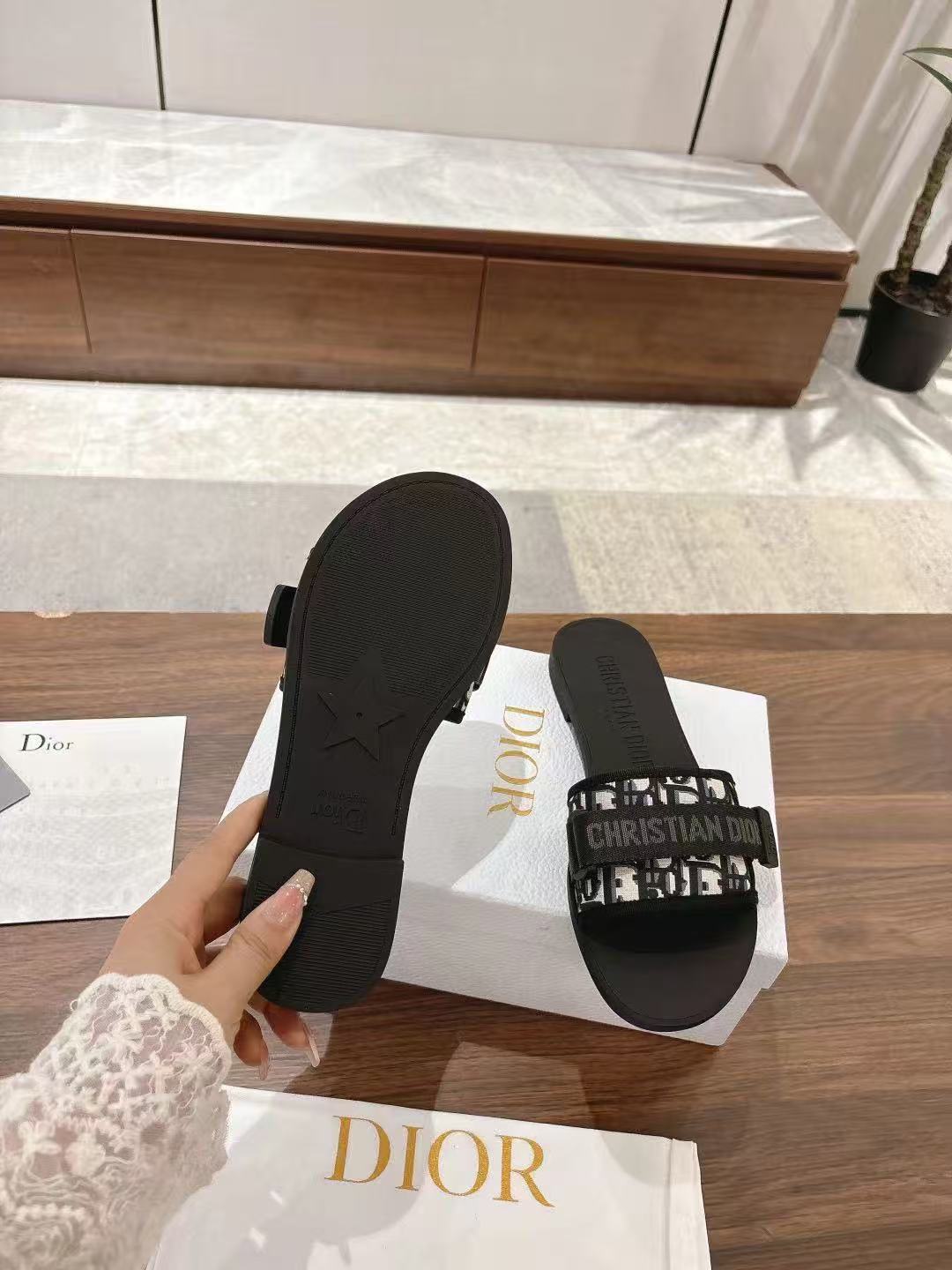 Dior slippers