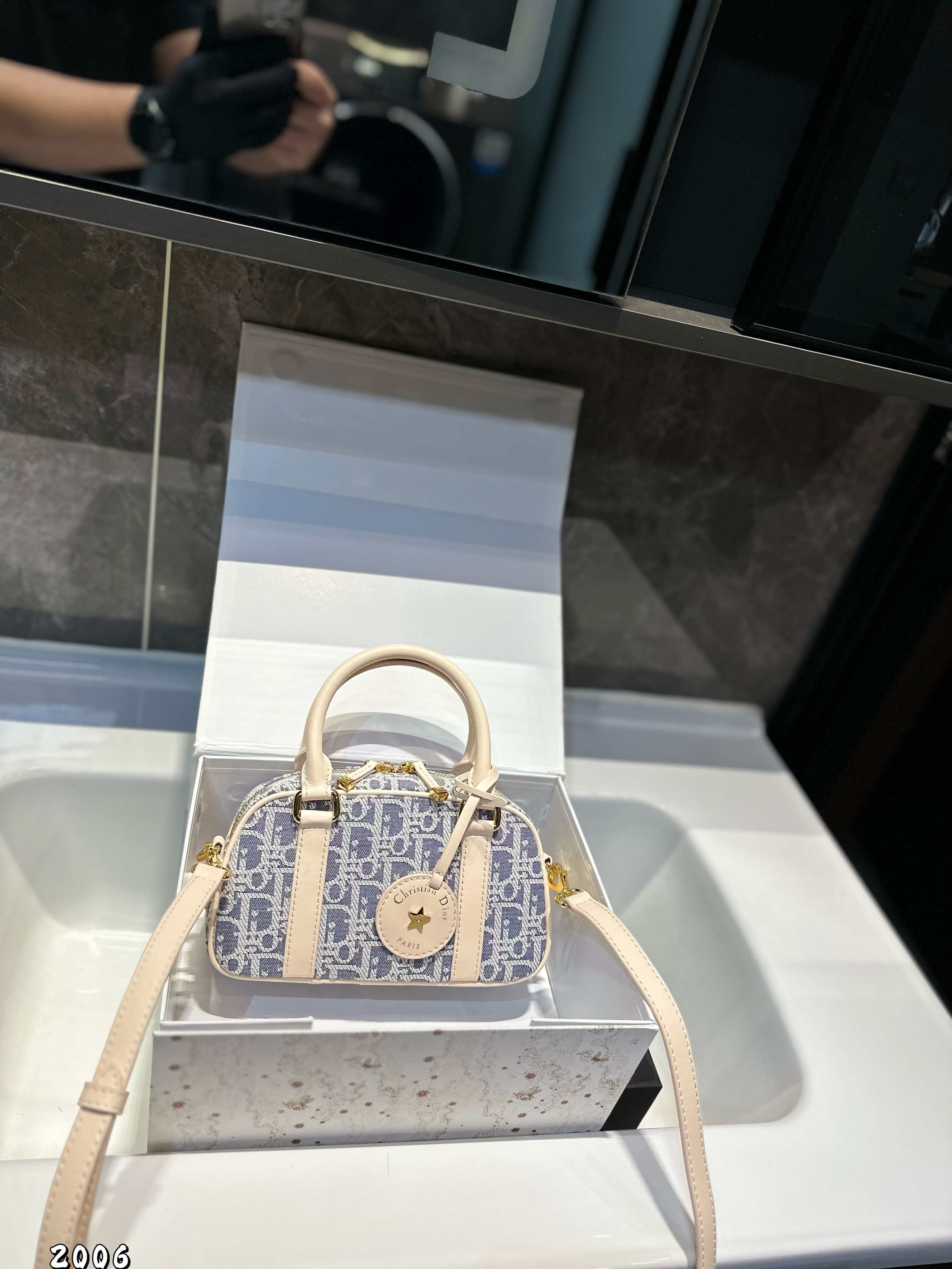 DIOR VibeEast West handbag