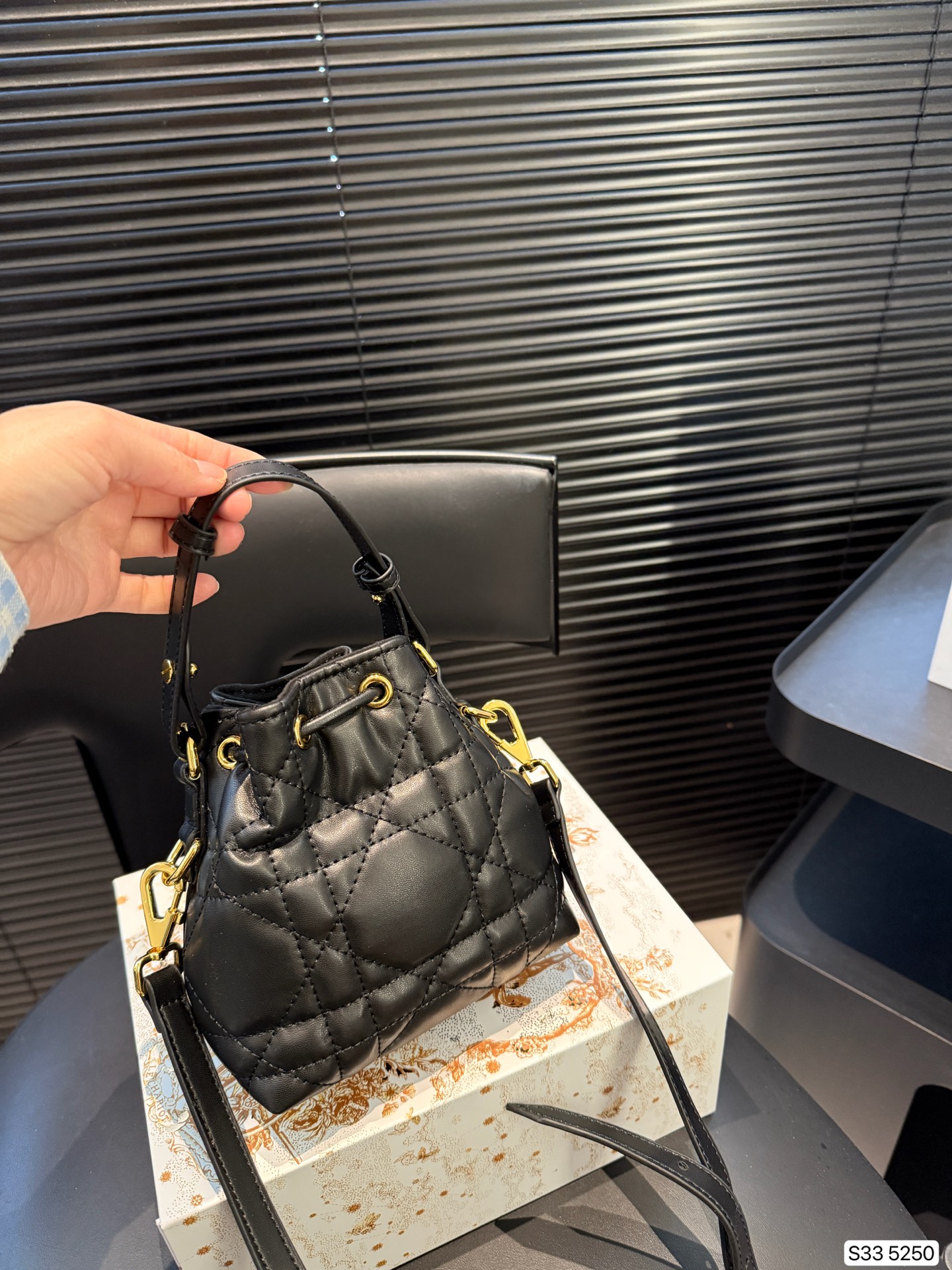 Dior caro Dior bucket bag