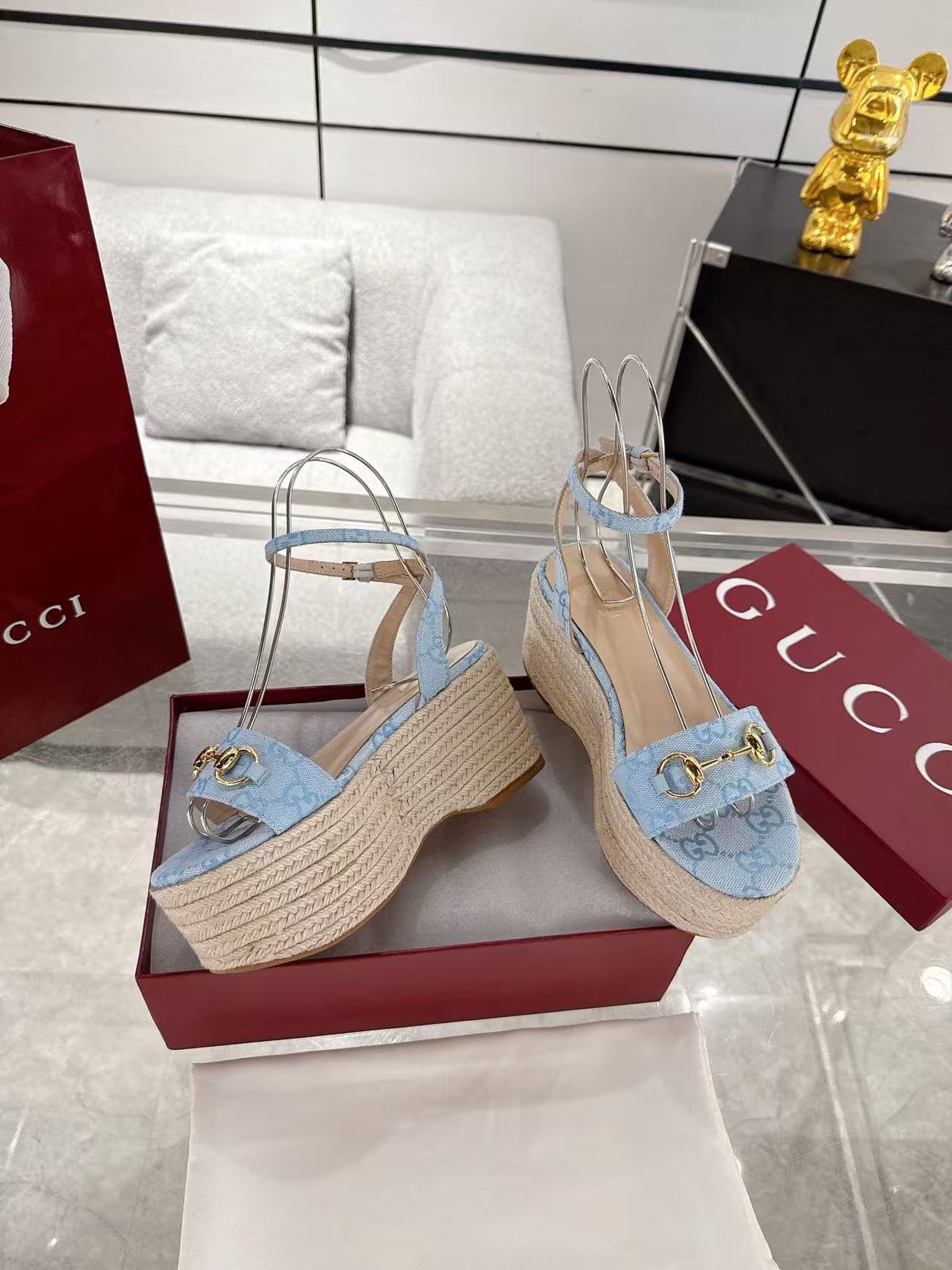 Gucci horse buckle high heels