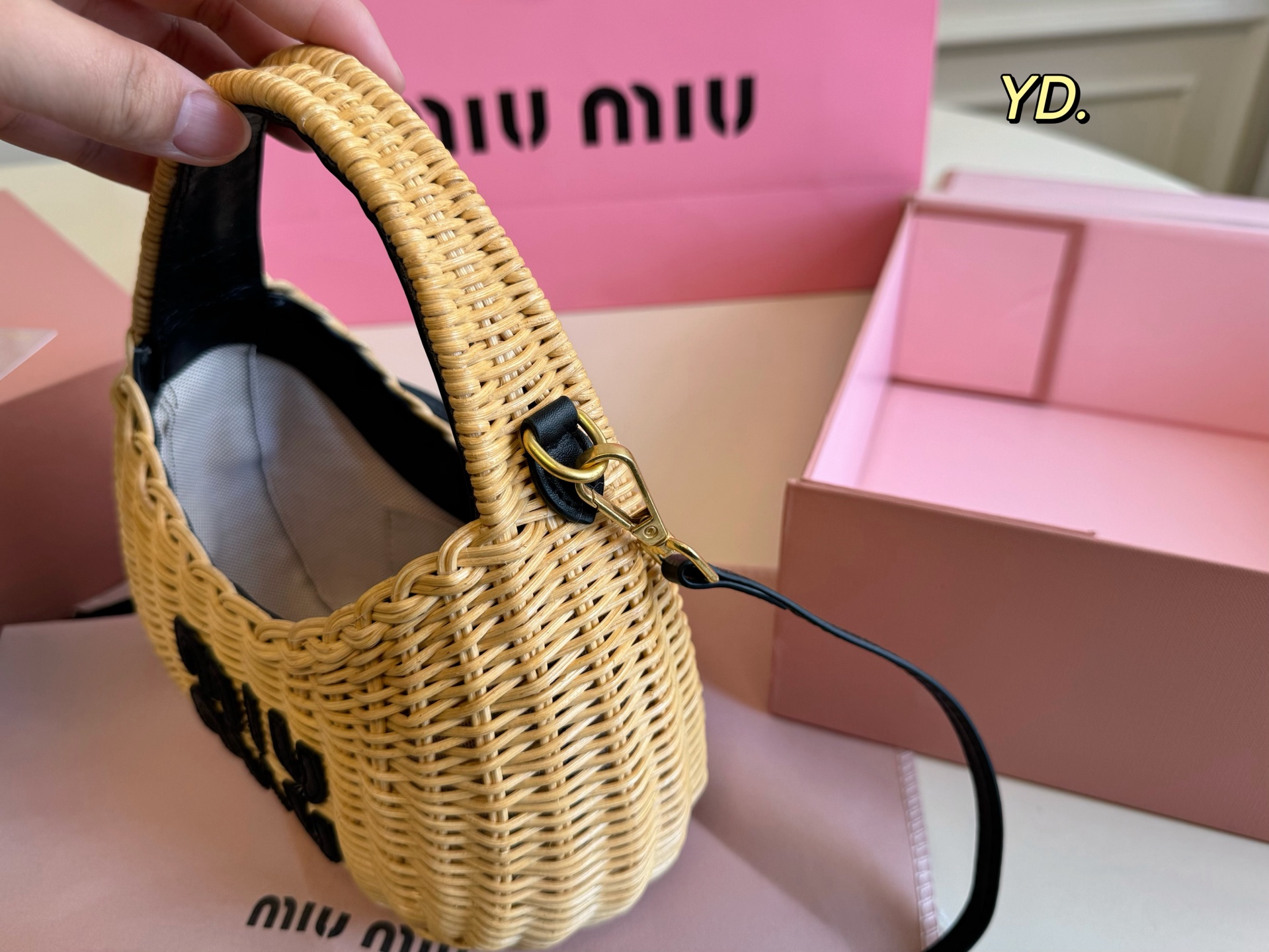 MiuMiu new straw basket bag