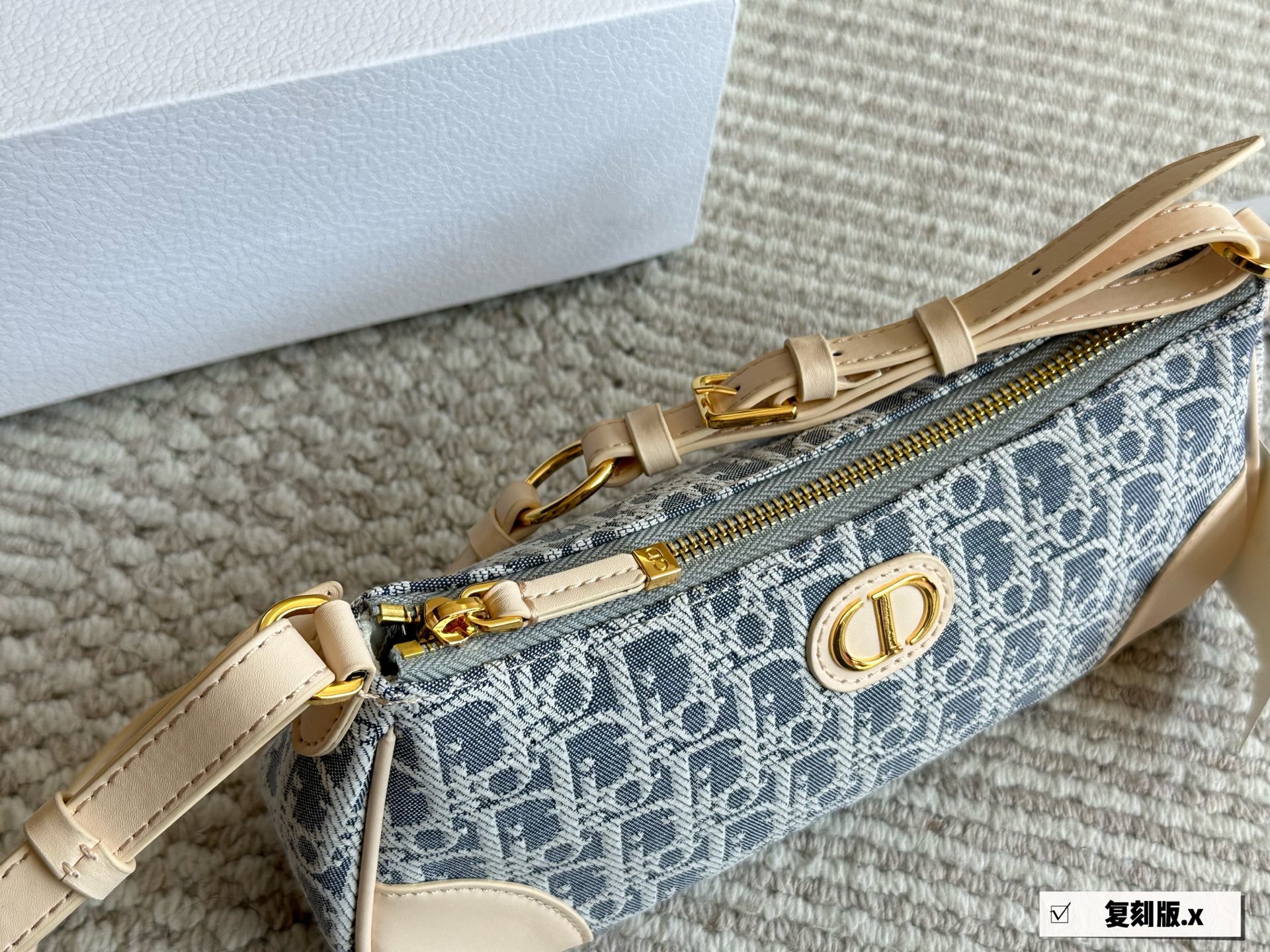 DIOR hobo underarm bag