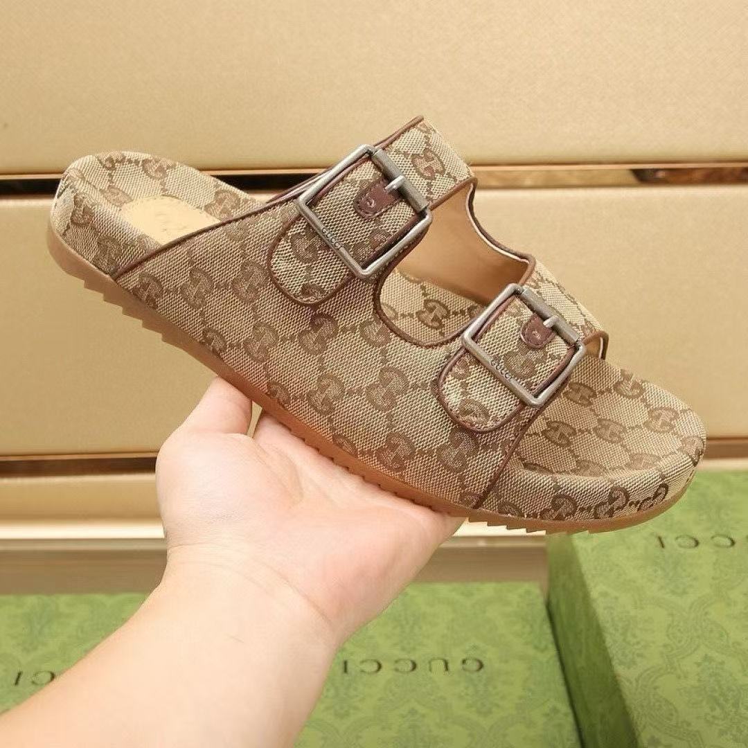 Gucci slippers