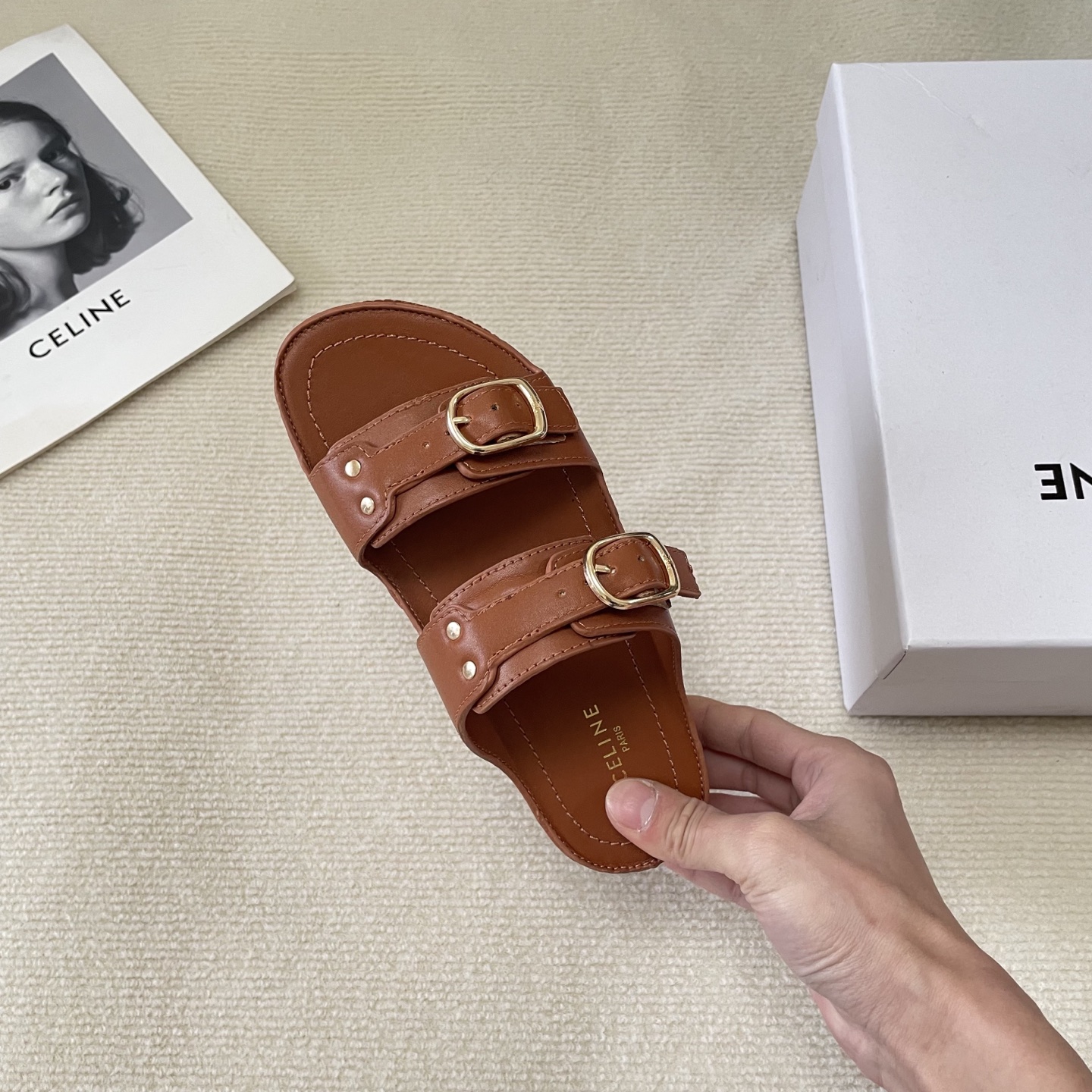 CELINE new early summer thick-soled slippers for vacation style