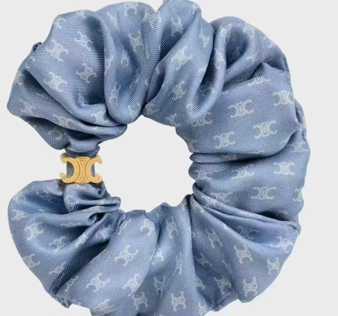 Celine's latest spring and summer hair band