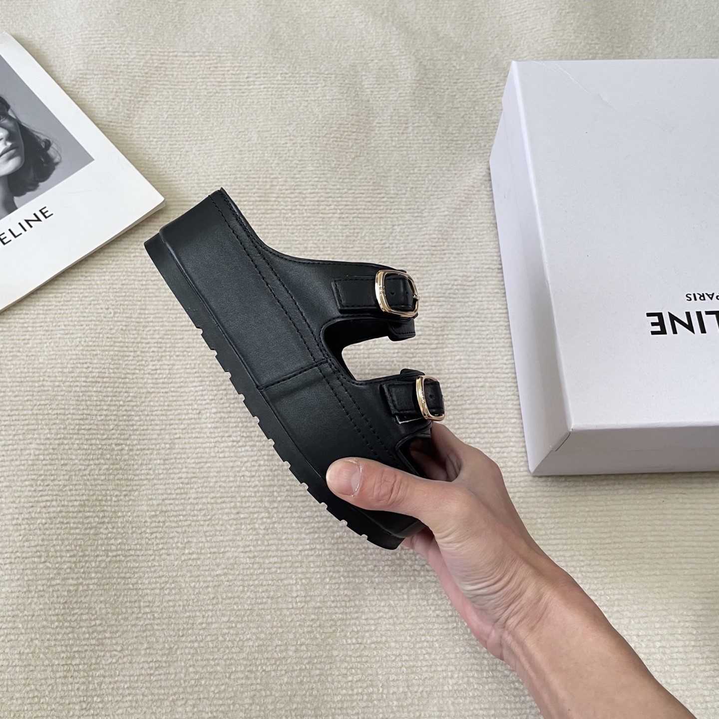 CELINE new early summer thick-soled slippers for vacation style