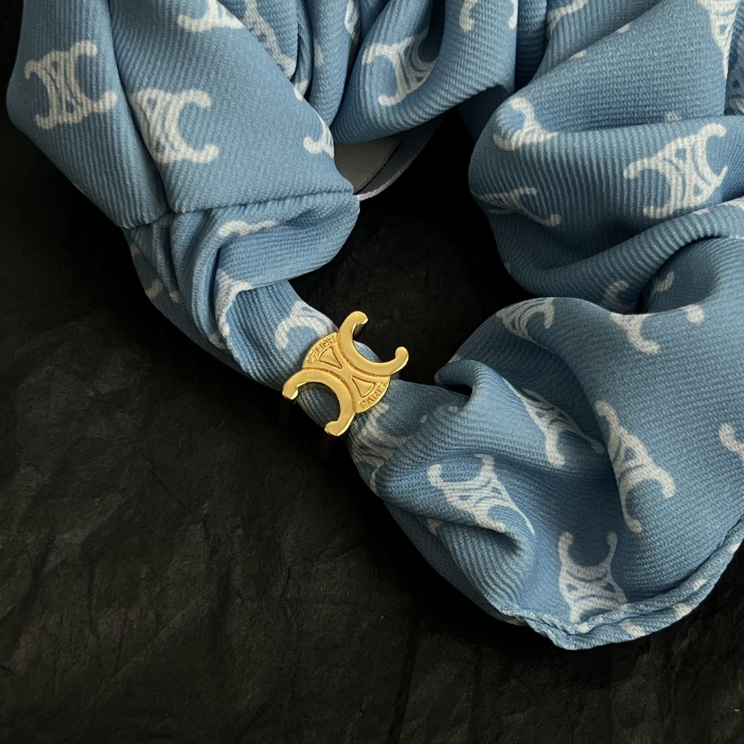 Celine's latest spring and summer hair band