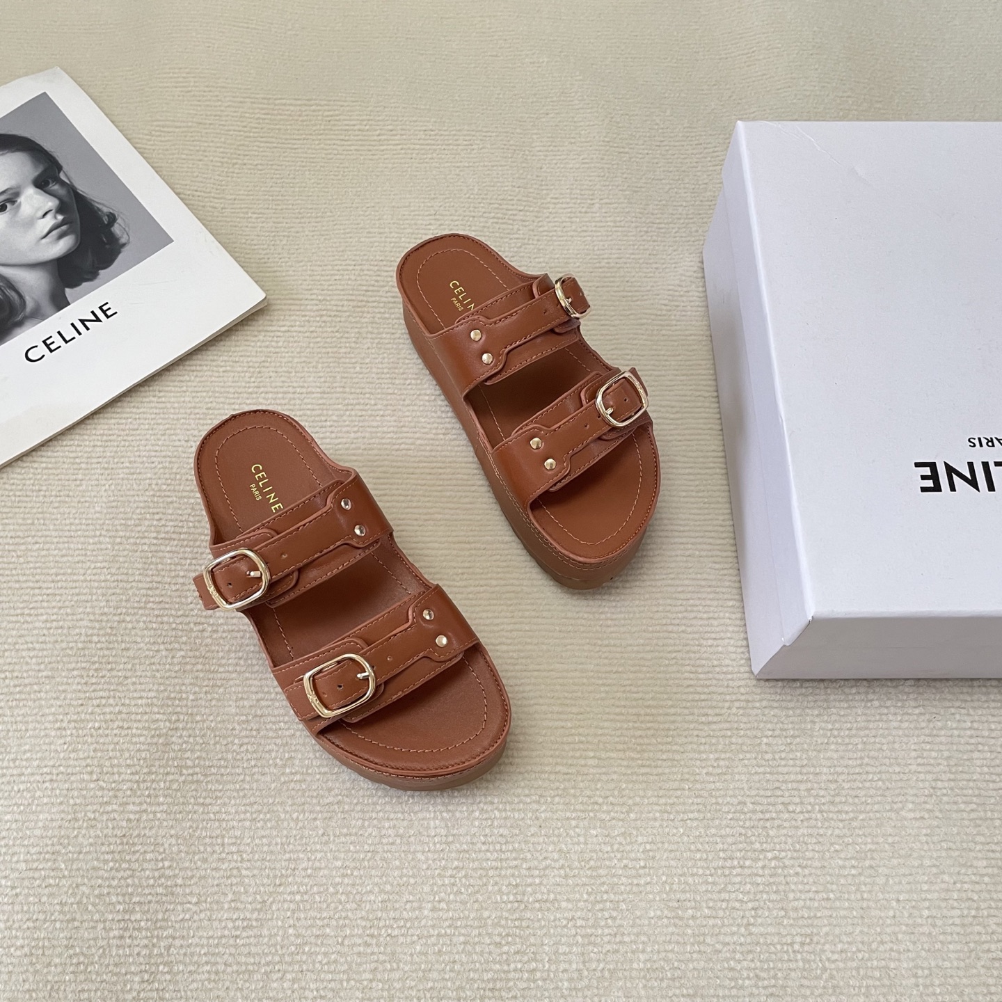 CELINE new early summer thick-soled slippers for vacation style