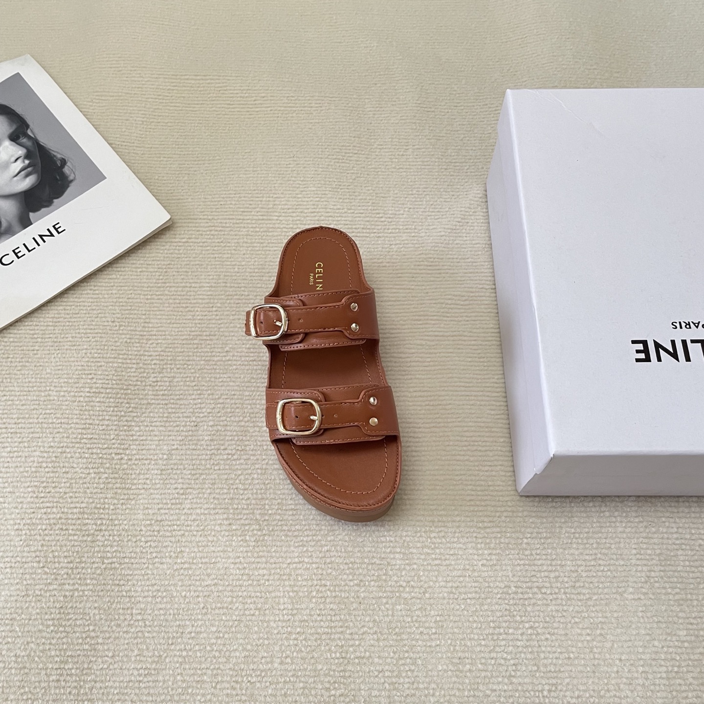 CELINE new early summer thick-soled slippers for vacation style