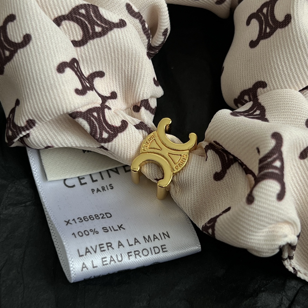 Celine's latest spring and summer hair band