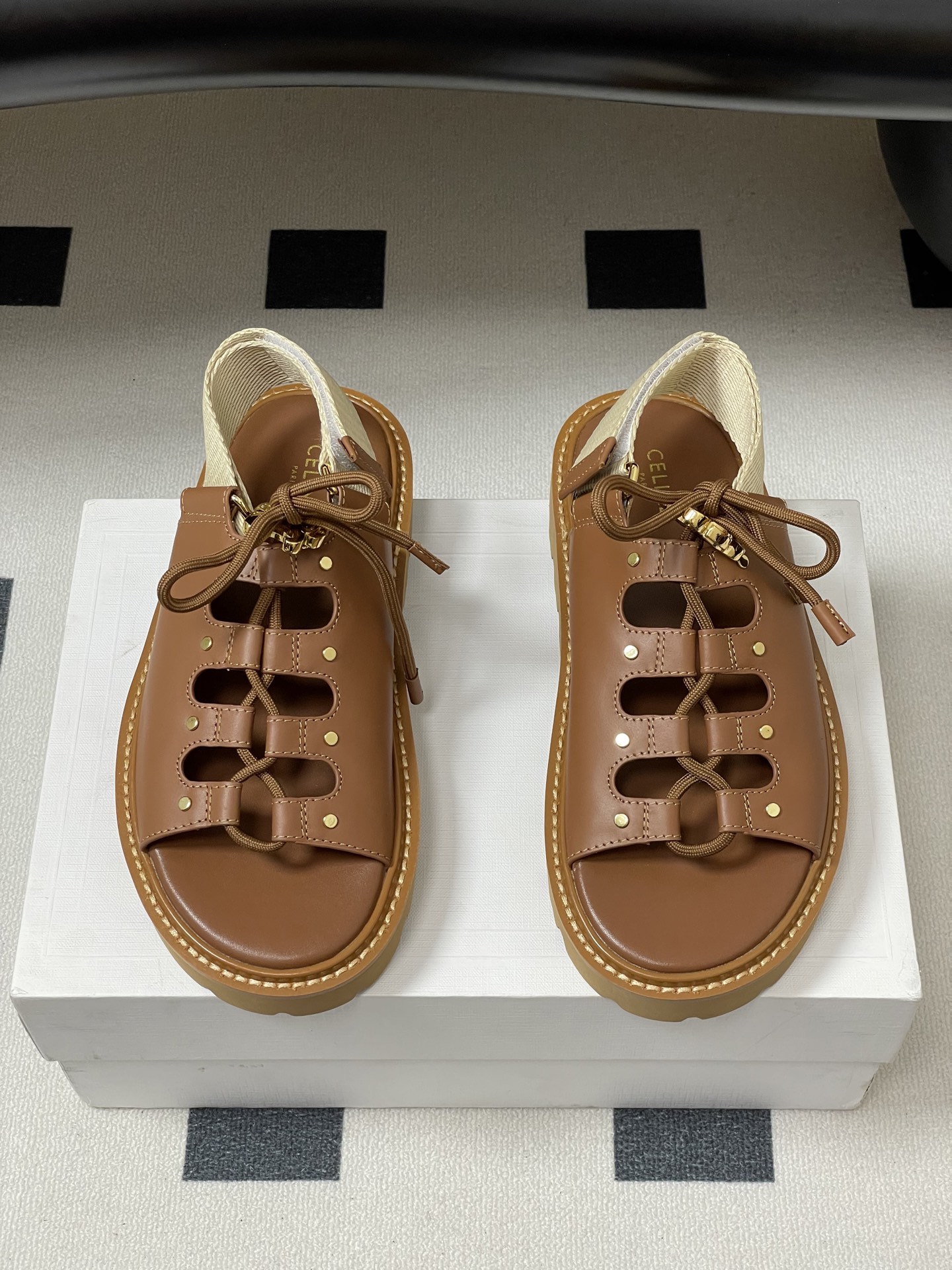 Celine thick-soled fashionable strappy Roman sandals