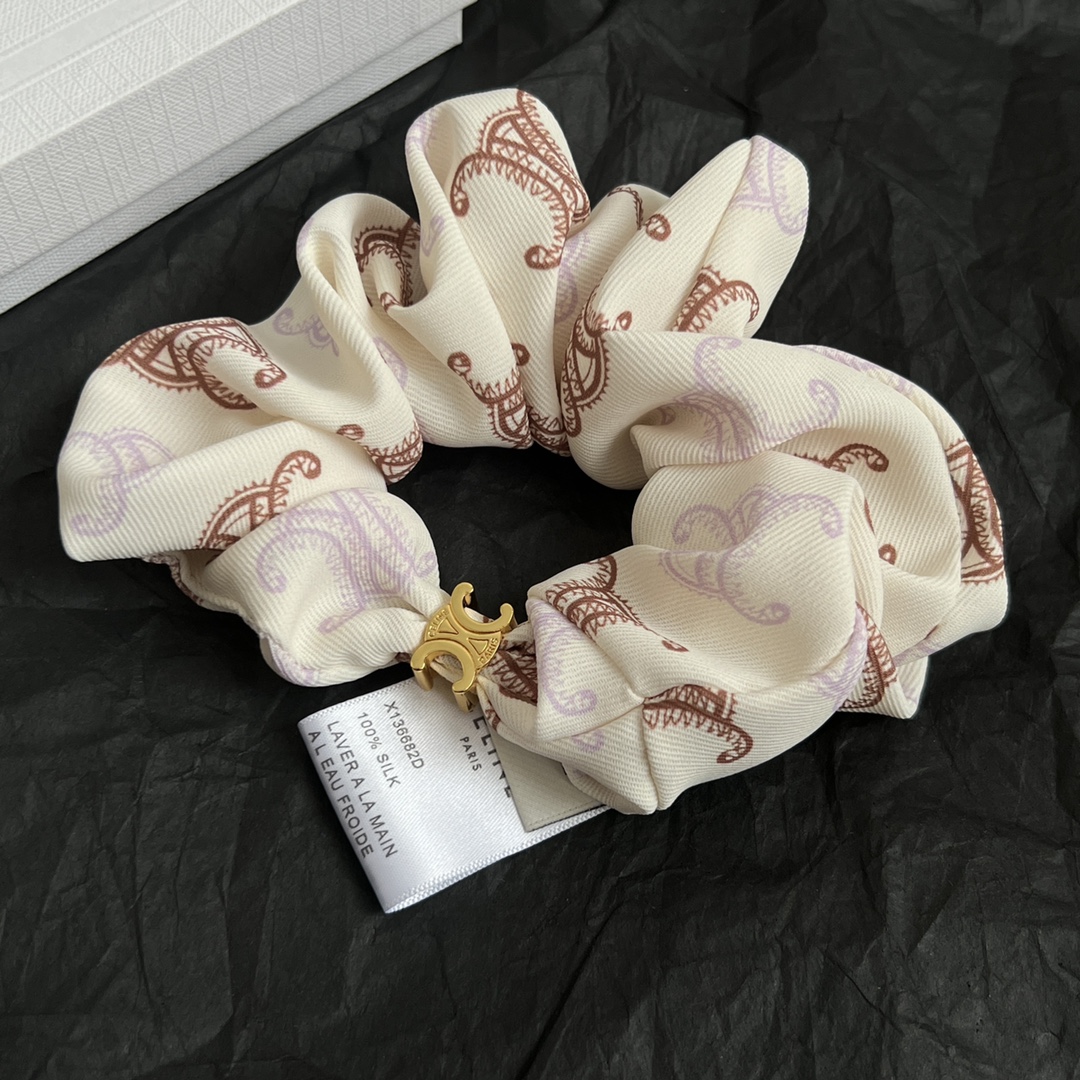 Celine's latest spring and summer hair band