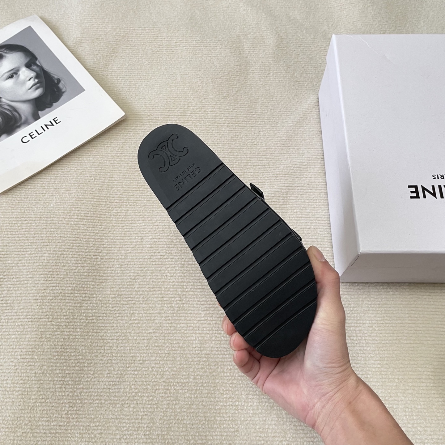 CELINE new early summer thick-soled slippers for vacation style