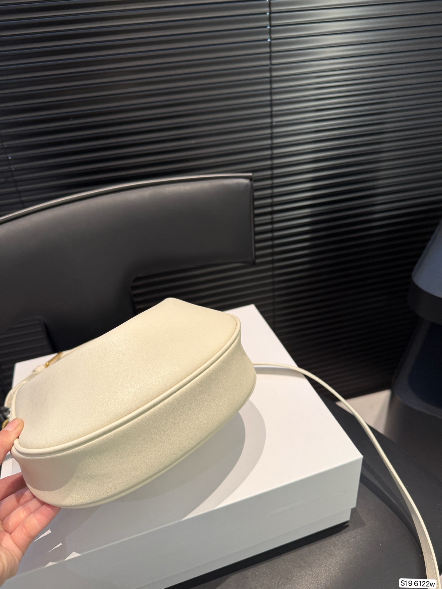 celine lulu armpit bag high-end