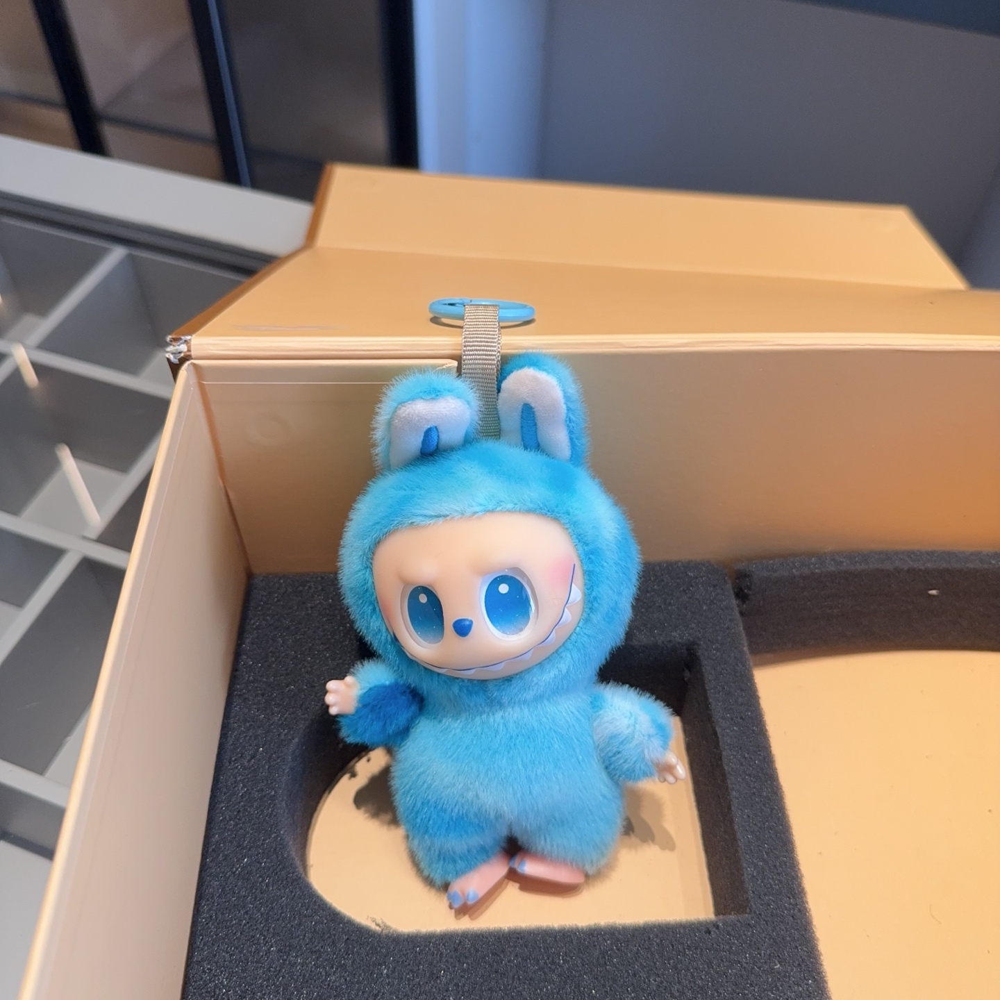 LV new gift box (handbag + labubu pendant + wallet)