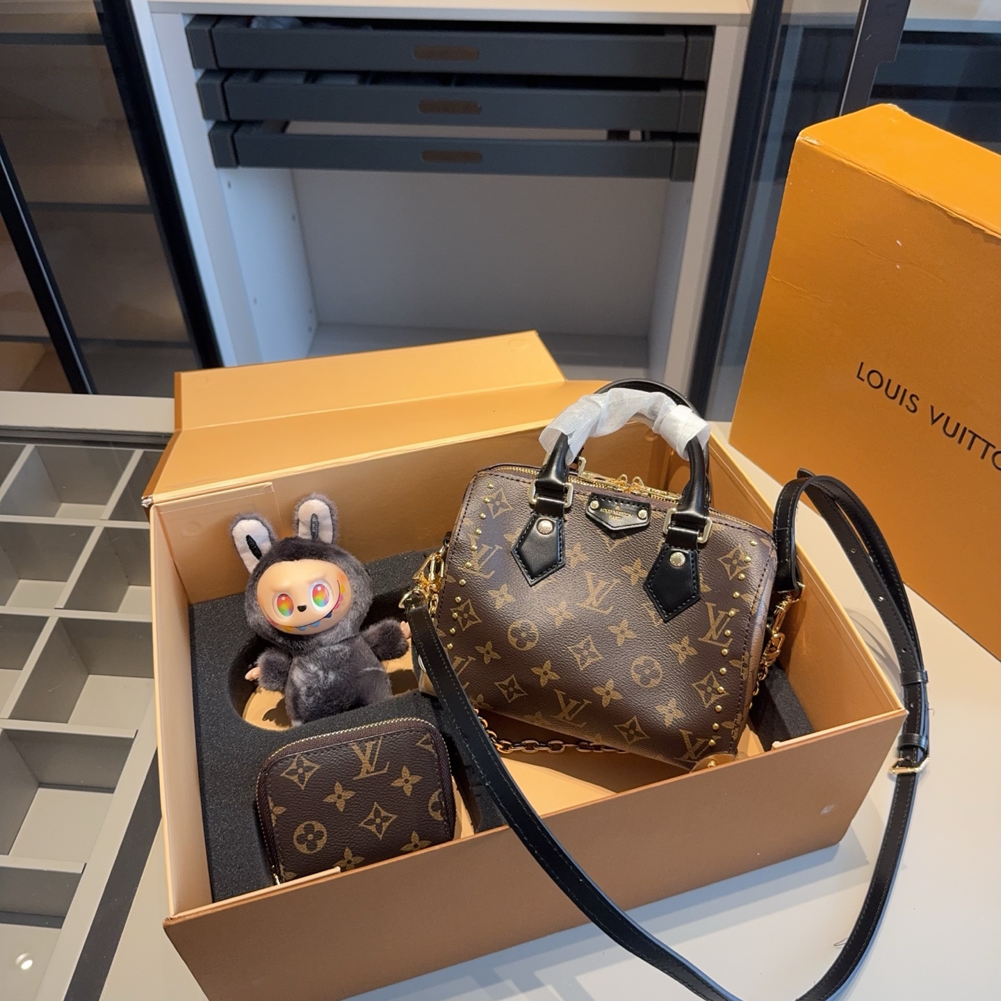 LV new gift box (pillow bag + labubu pendant + wallet)