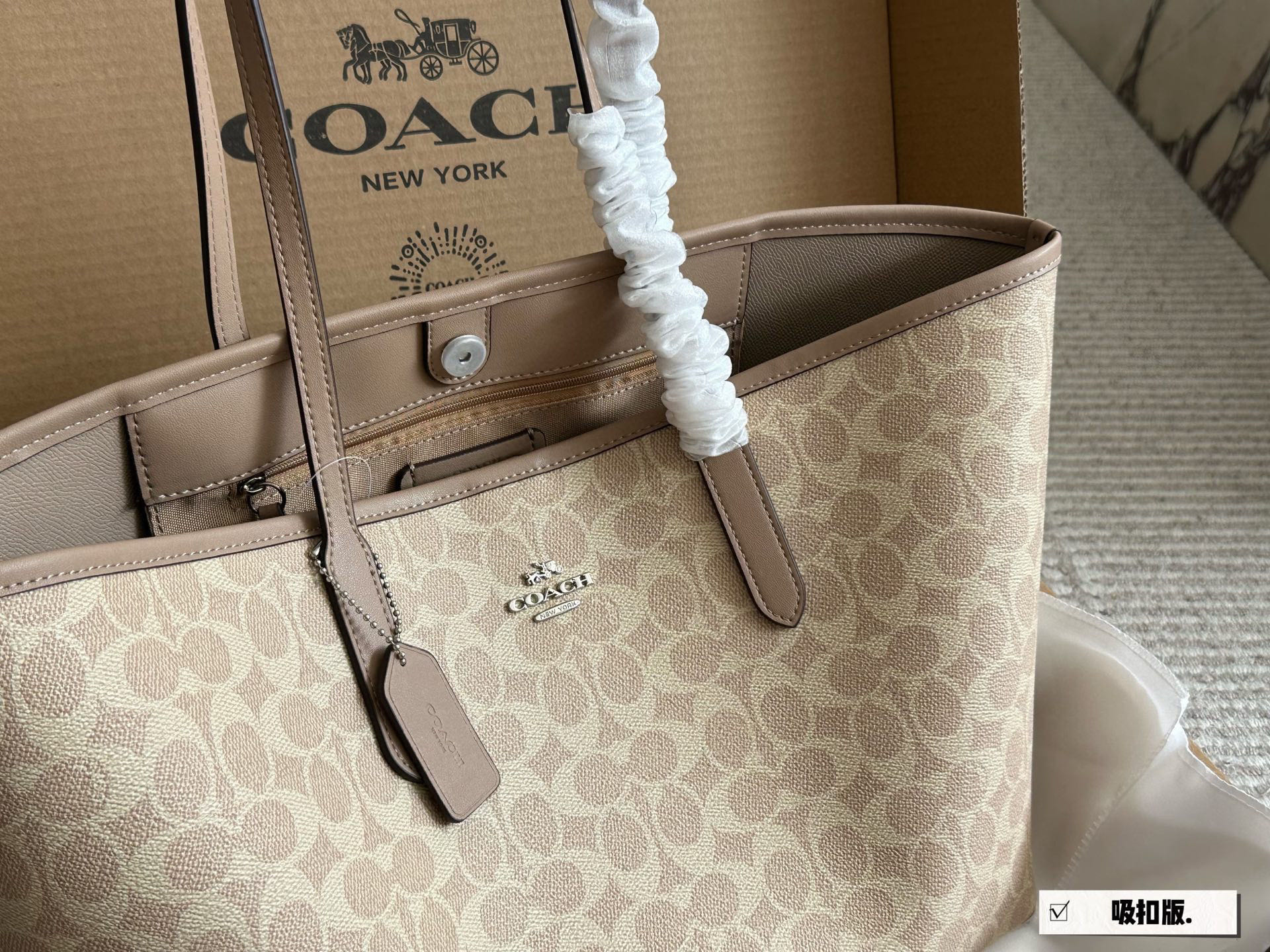 Coach Classic Double-Sided City Tote Bag with Logo and Shopping Bag (Includes box)