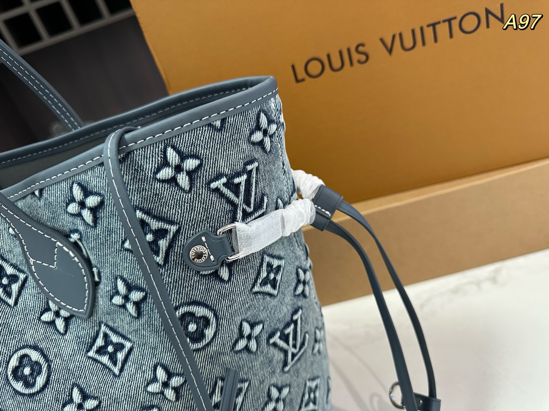 Lv Neverfull denim medium shopping bag