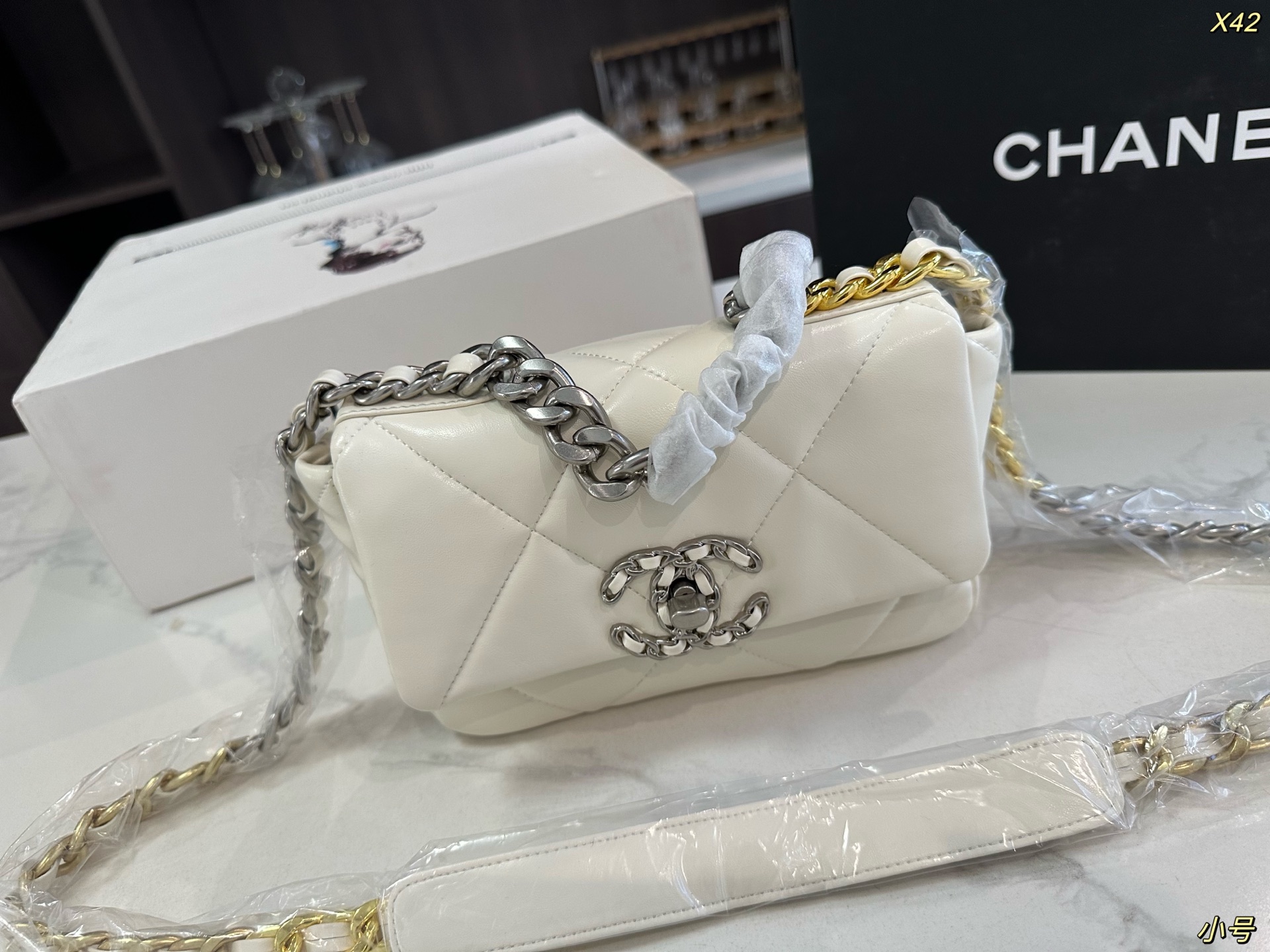 Chanel 19 bag