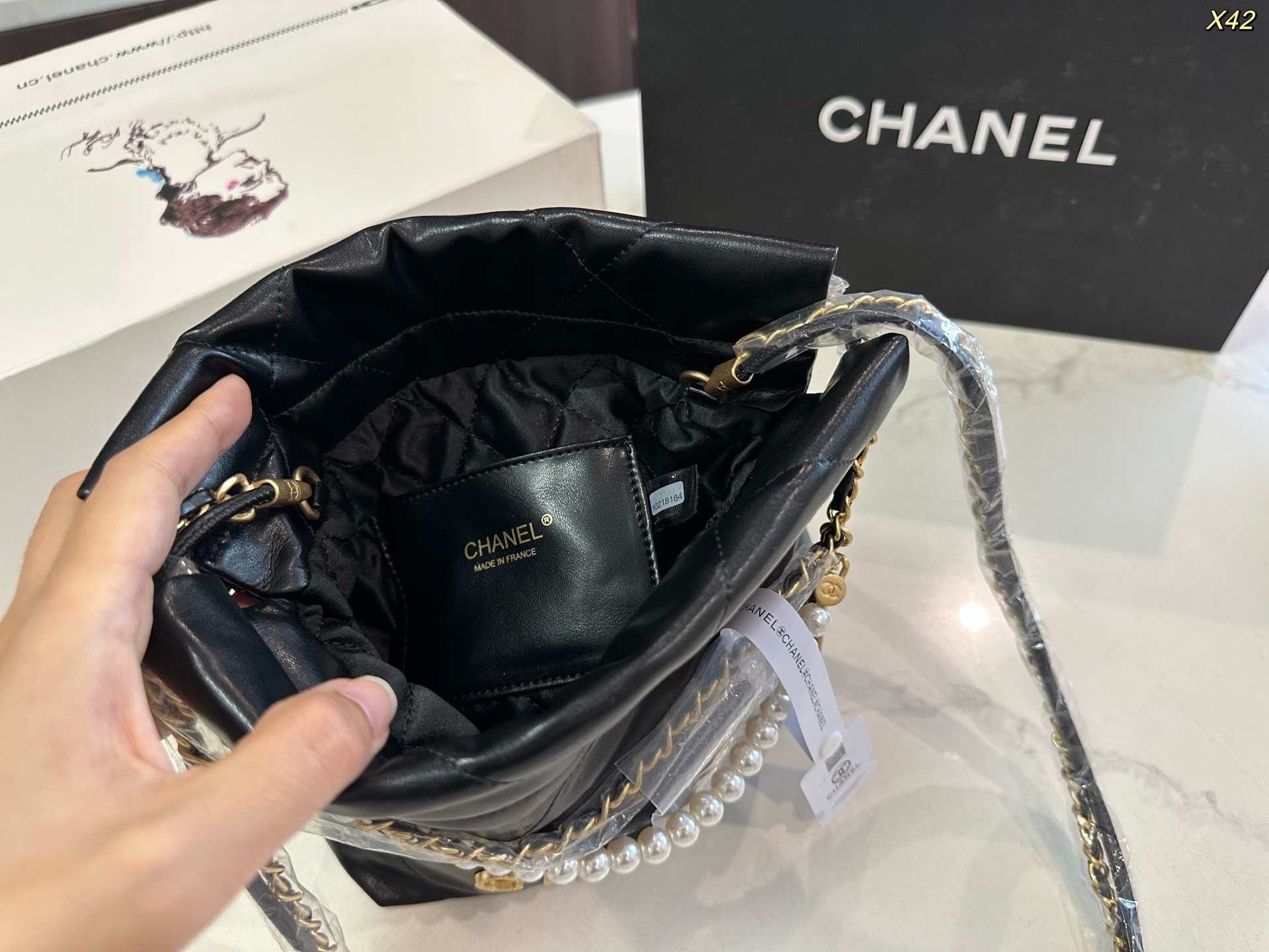 Chanel Pearl Trash Bag (Mini)