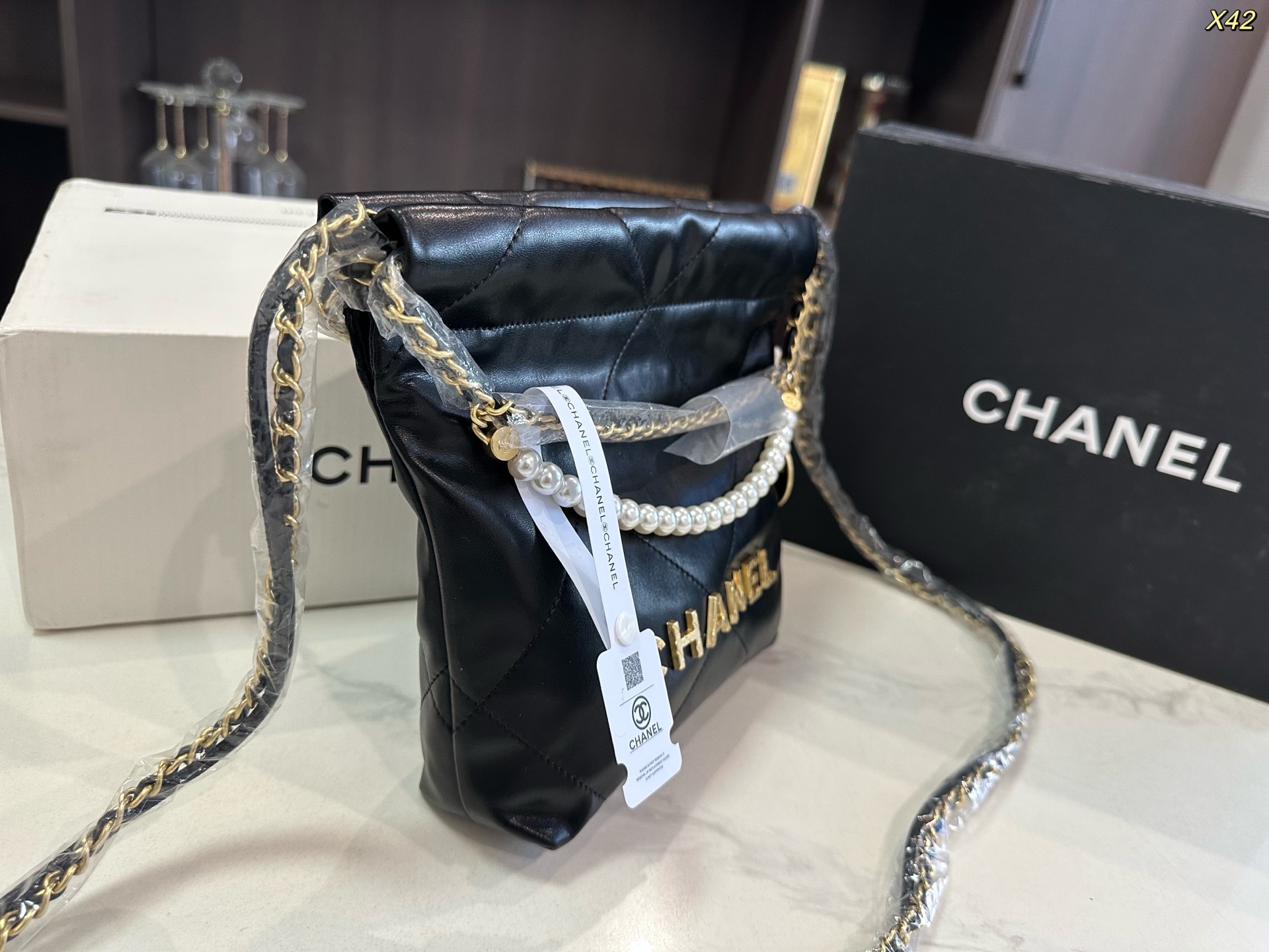 Chanel Pearl Trash Bag (Mini)