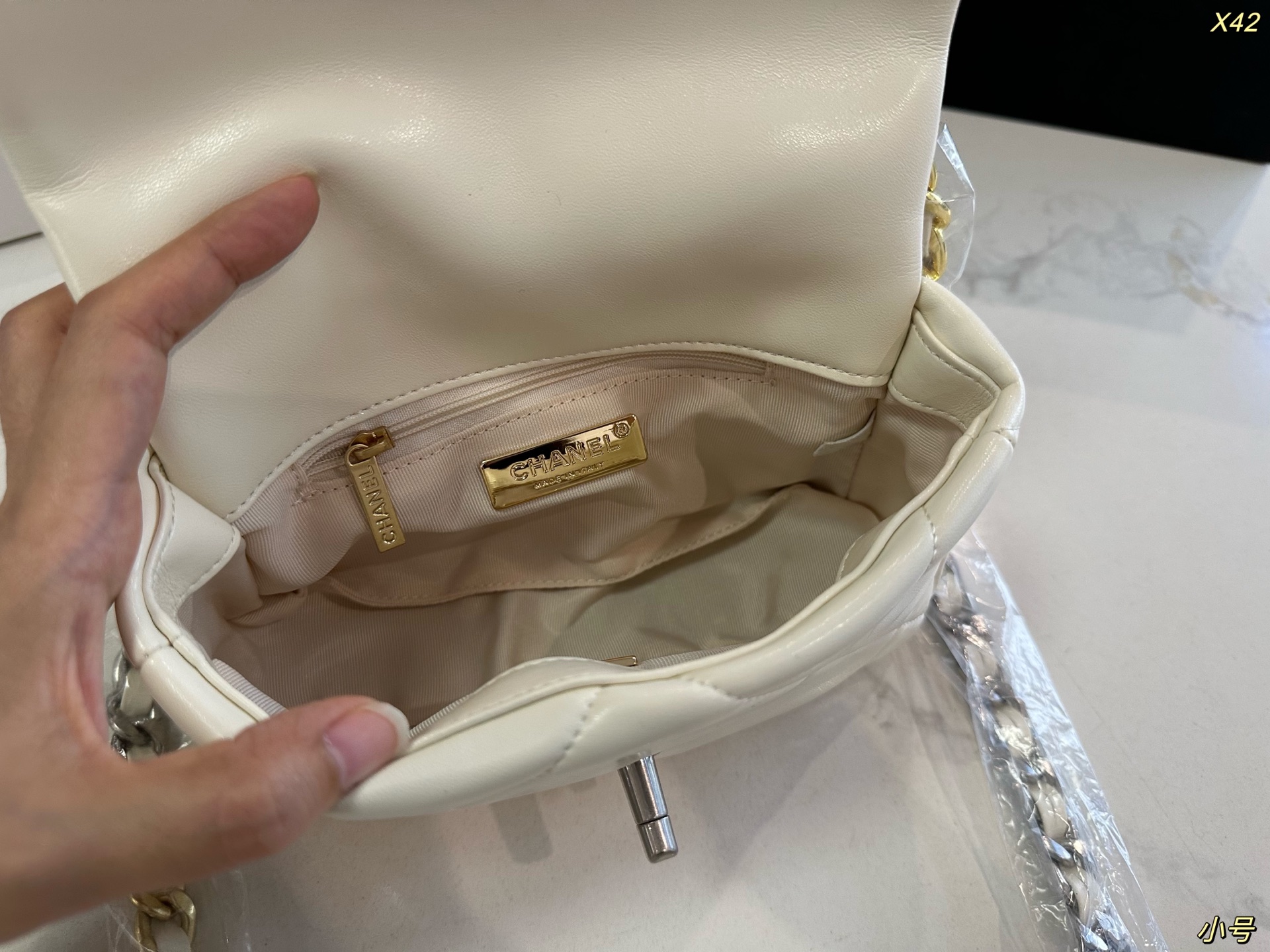 Chanel 19 bag
