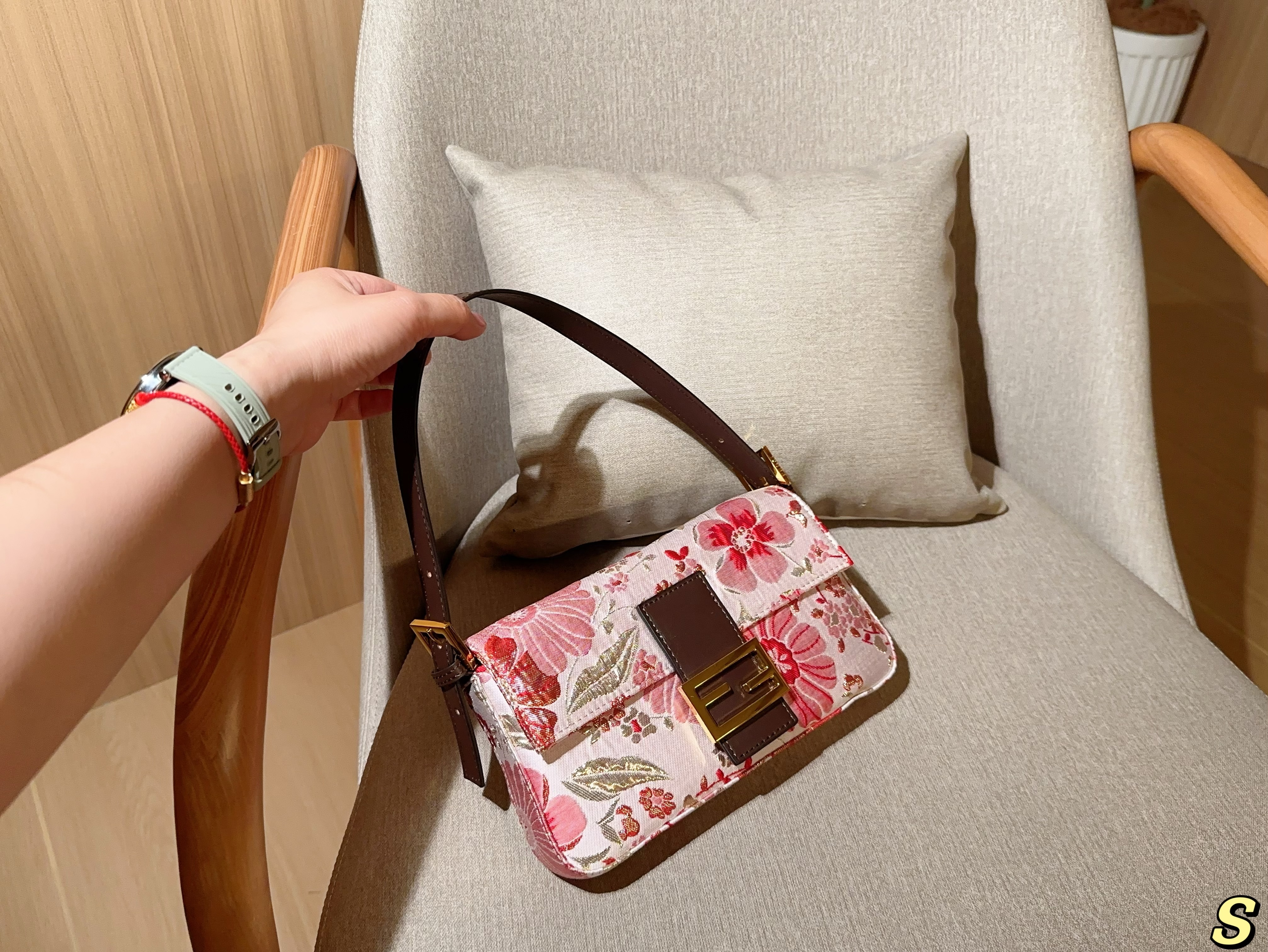 Fendi hand-held baguette bag