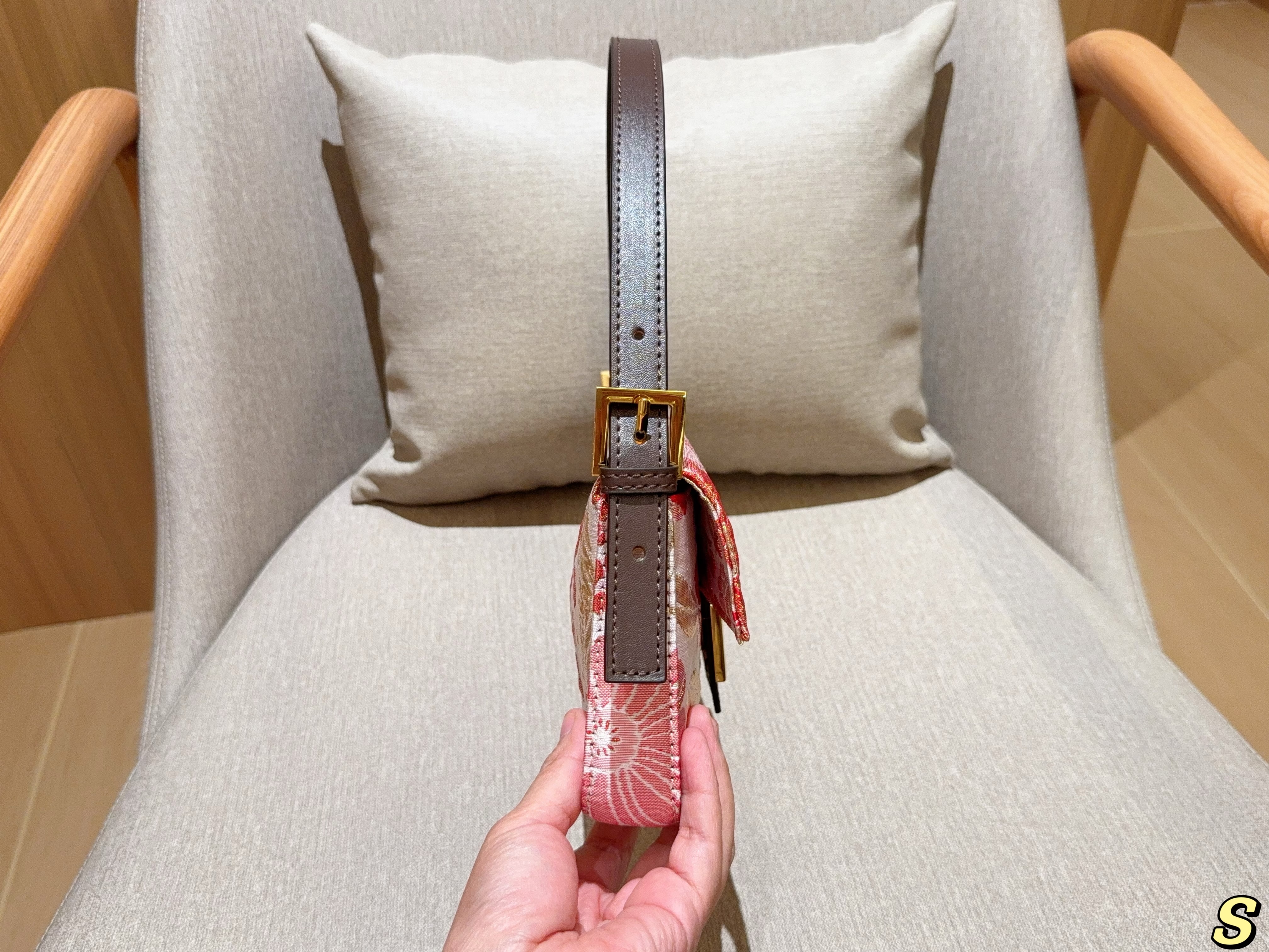 Fendi hand-held baguette bag