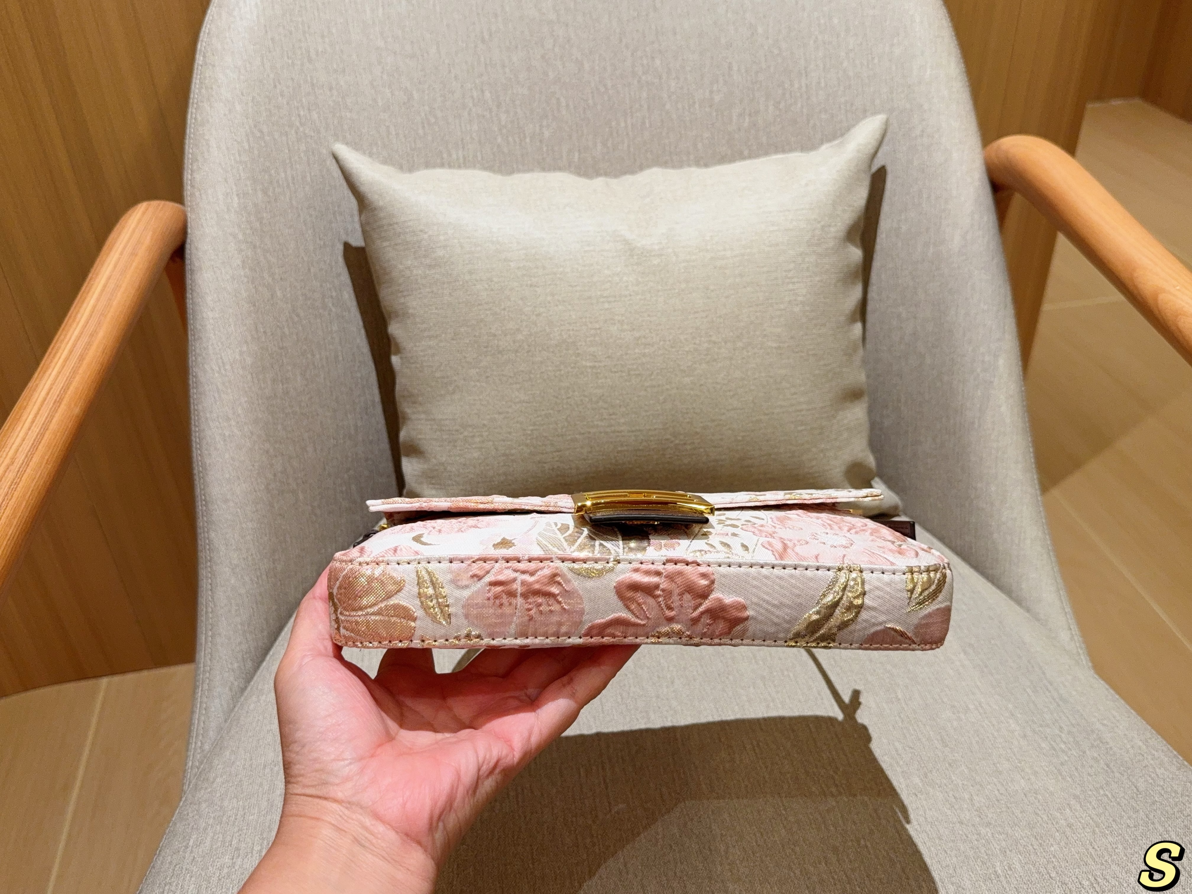 Fendi hand-held baguette bag