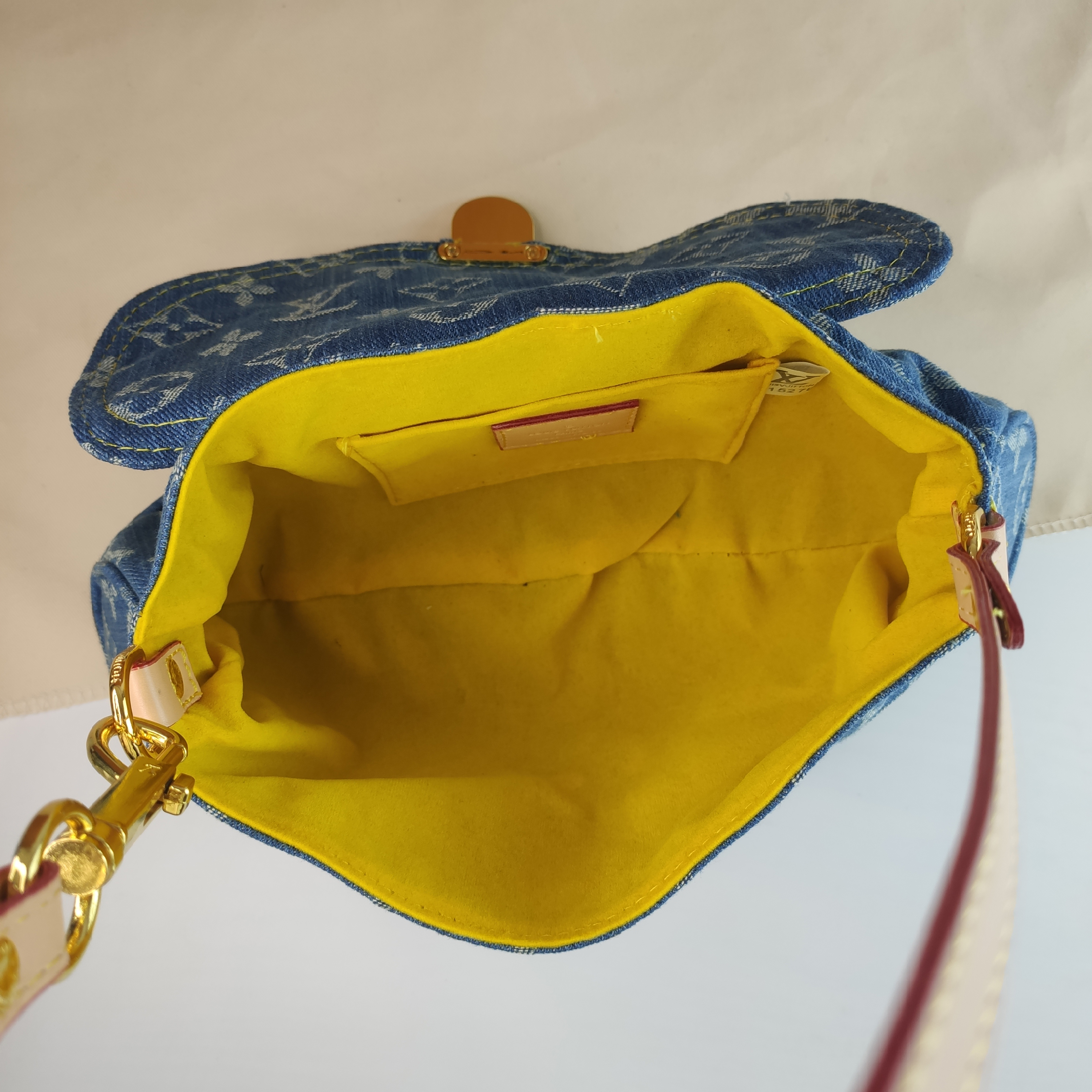 LV mini pretty Cowboy bag blue